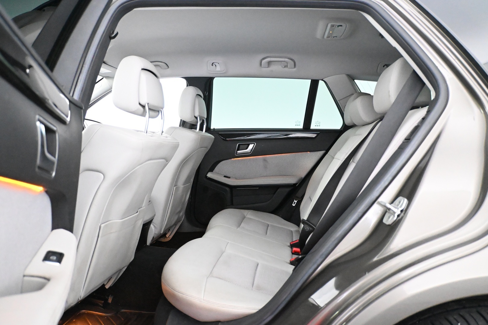 MERCEDES-BENZ E 2013