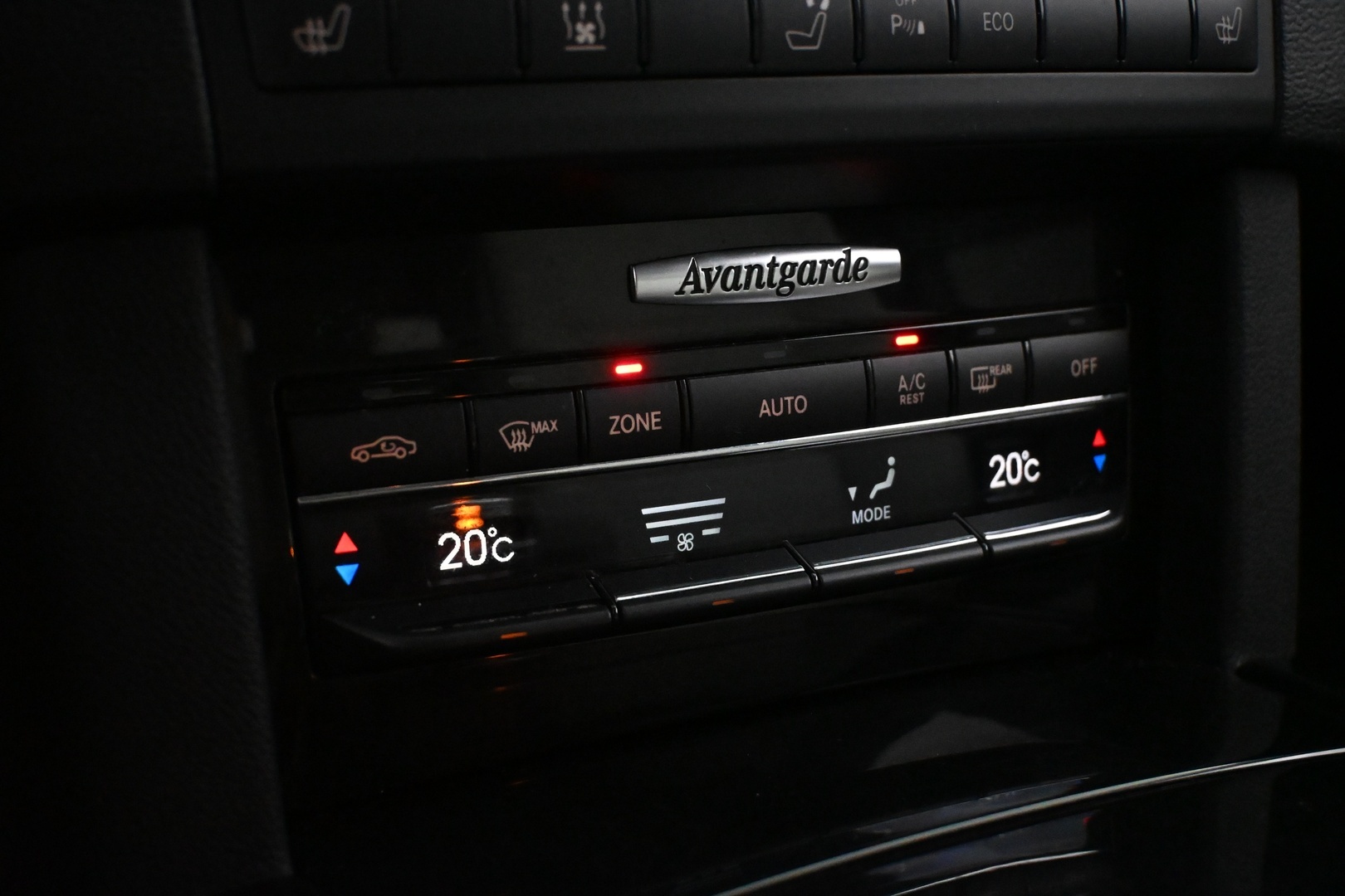 MERCEDES-BENZ E 2013