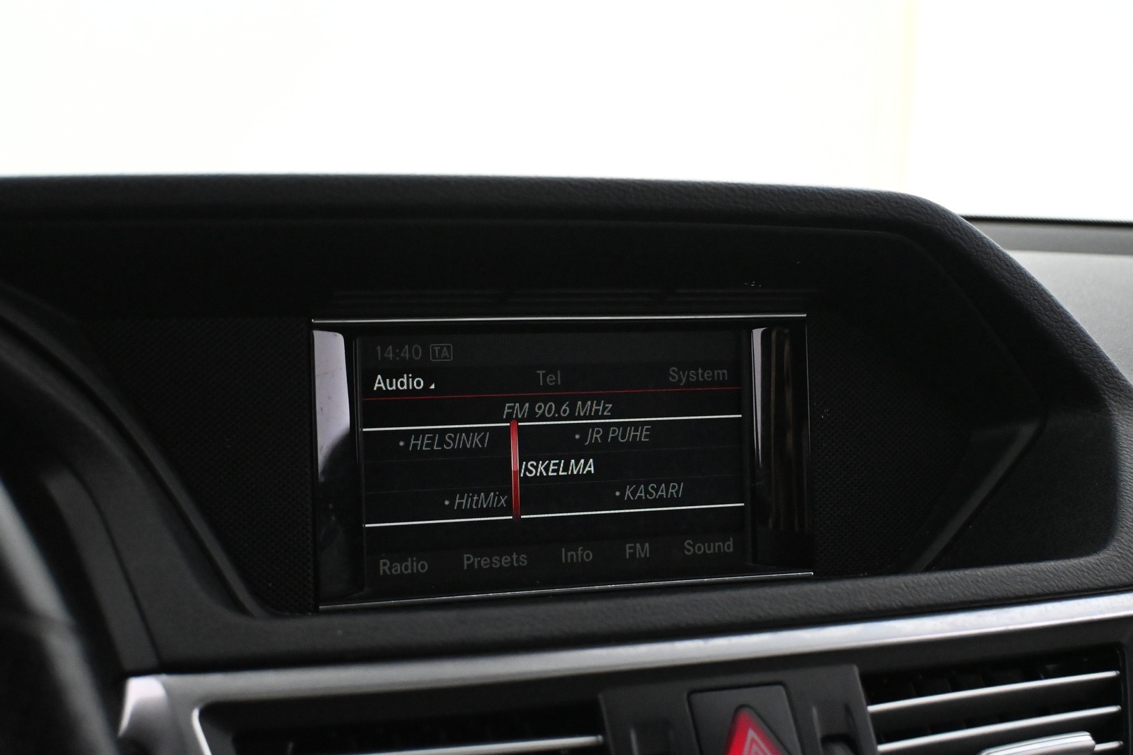 MERCEDES-BENZ E 2013