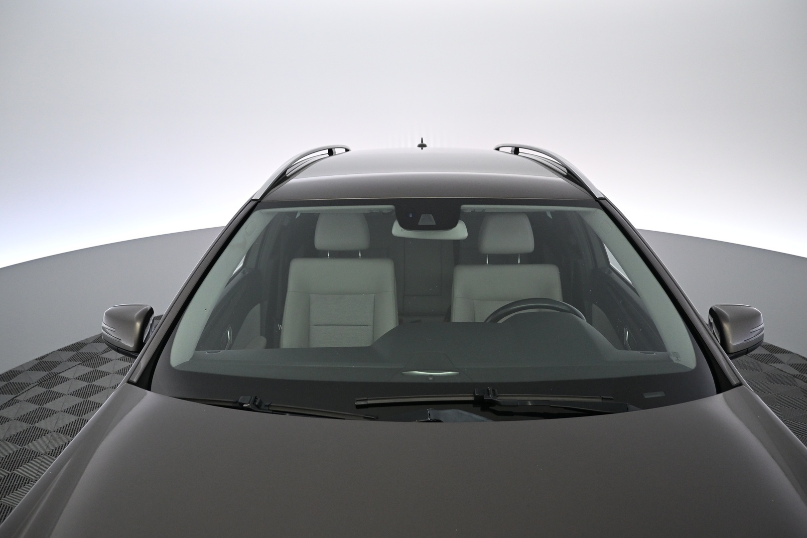 MERCEDES-BENZ E 2013