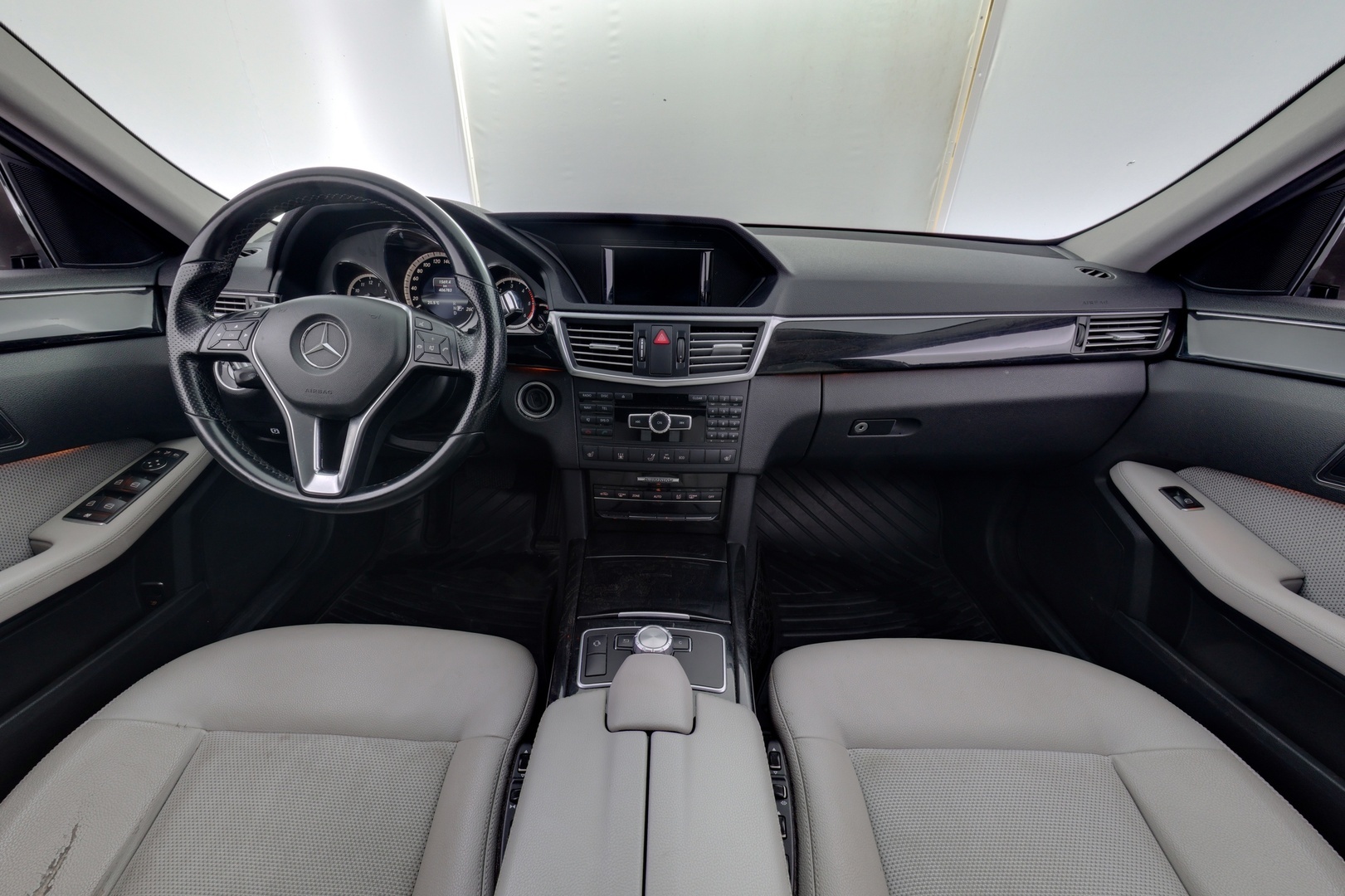 MERCEDES-BENZ E 2013