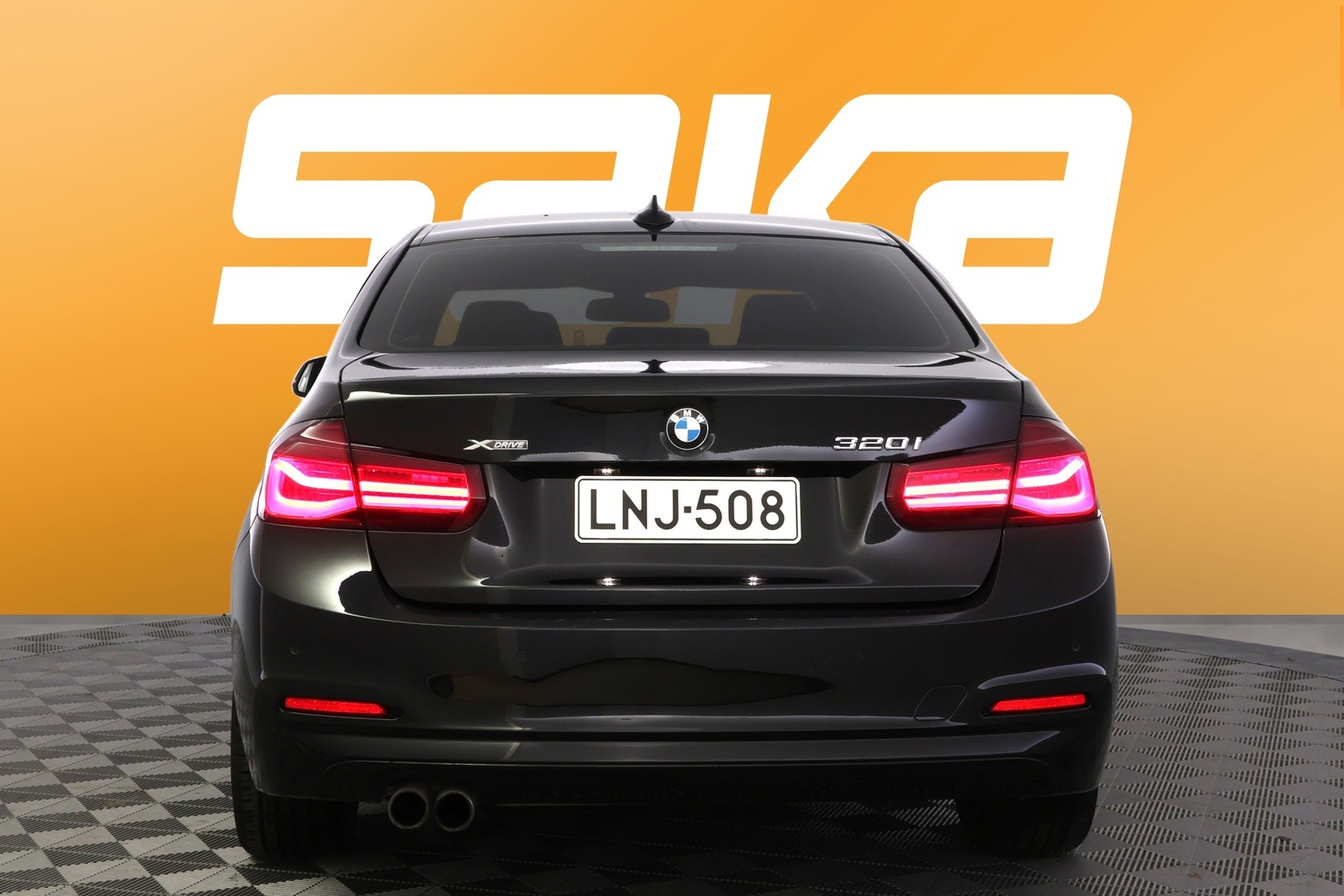 BMW 320 2016
