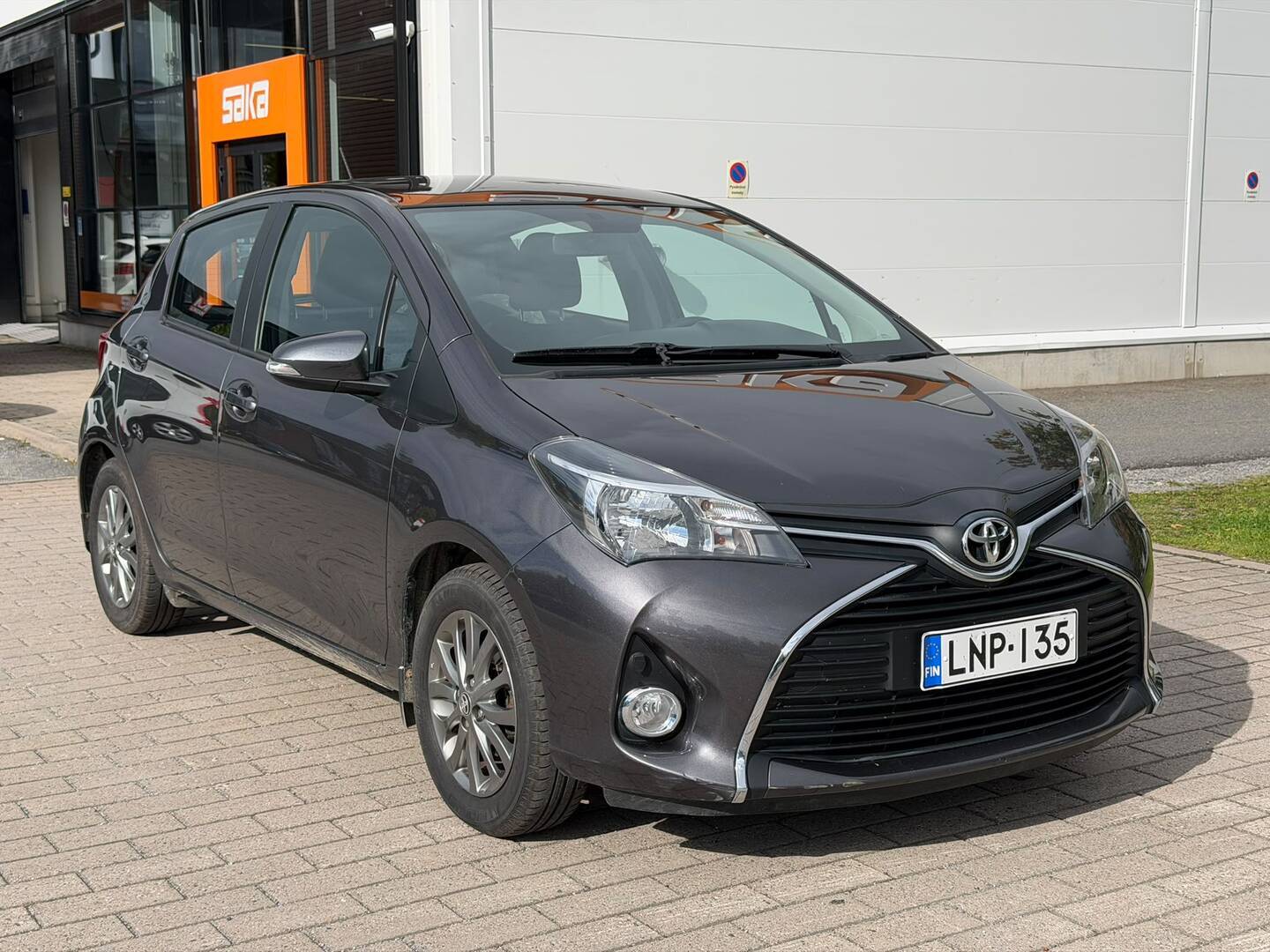 TOYOTA Yaris 2016