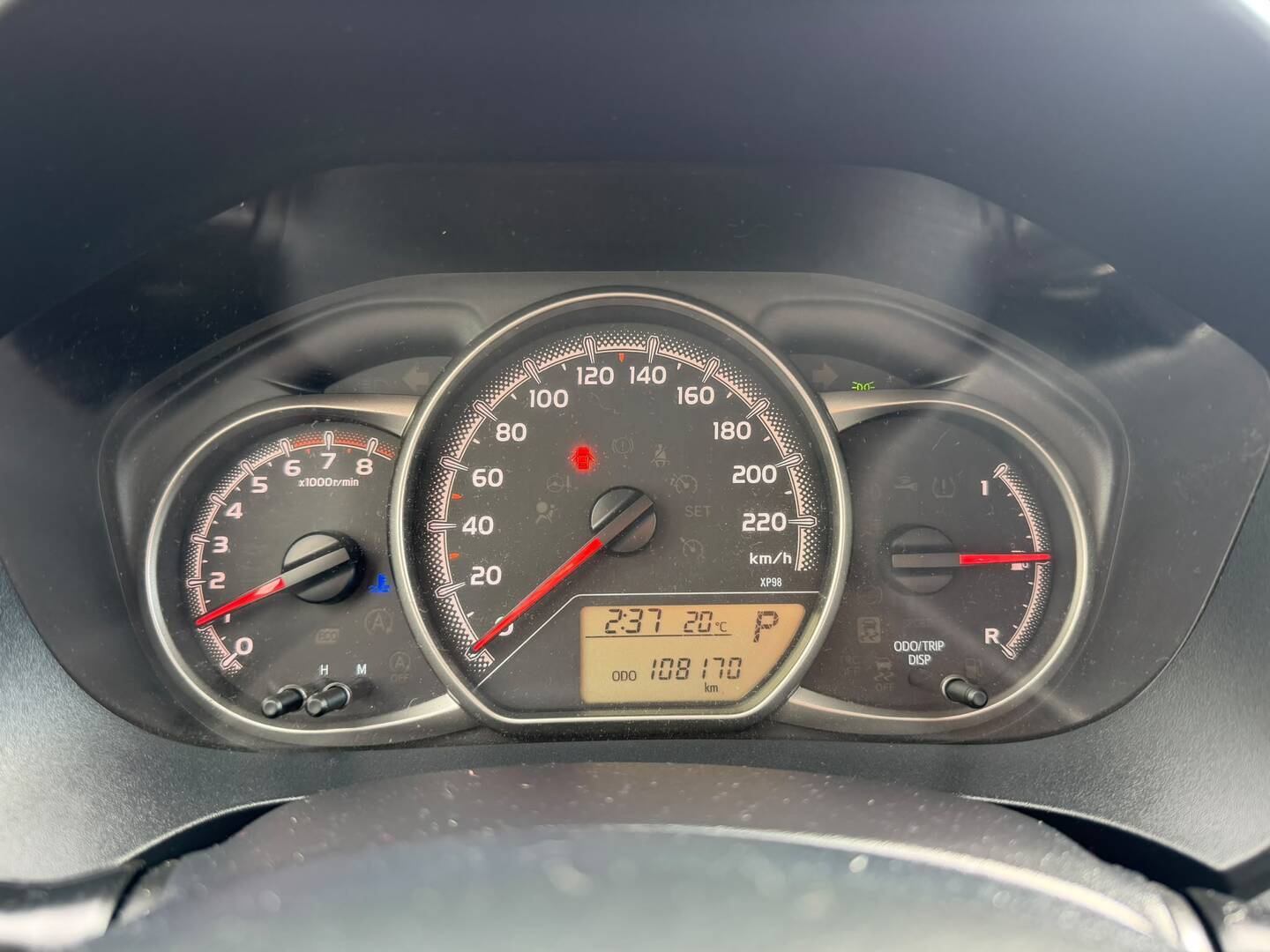 TOYOTA Yaris 2016