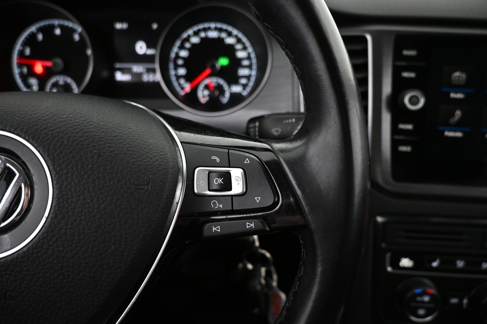 VOLKSWAGEN Golf Sportsvan 2018