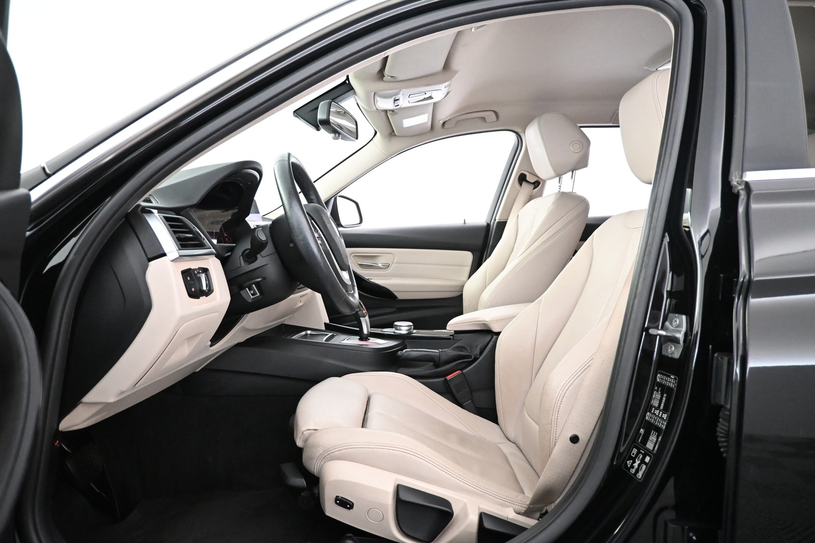 BMW 320 2019