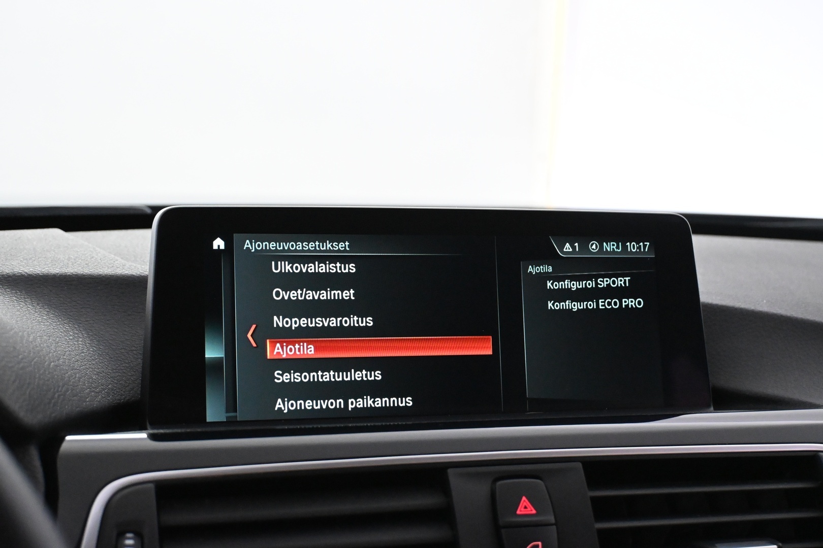 BMW 320 2019