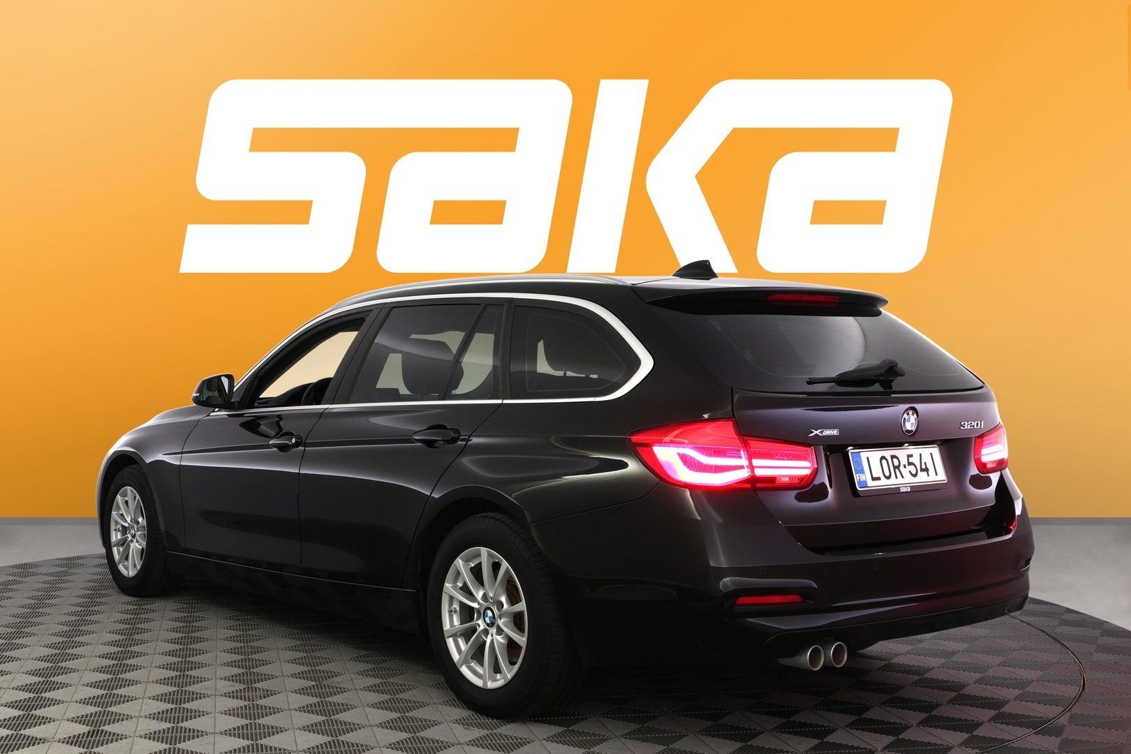 BMW 320 2019