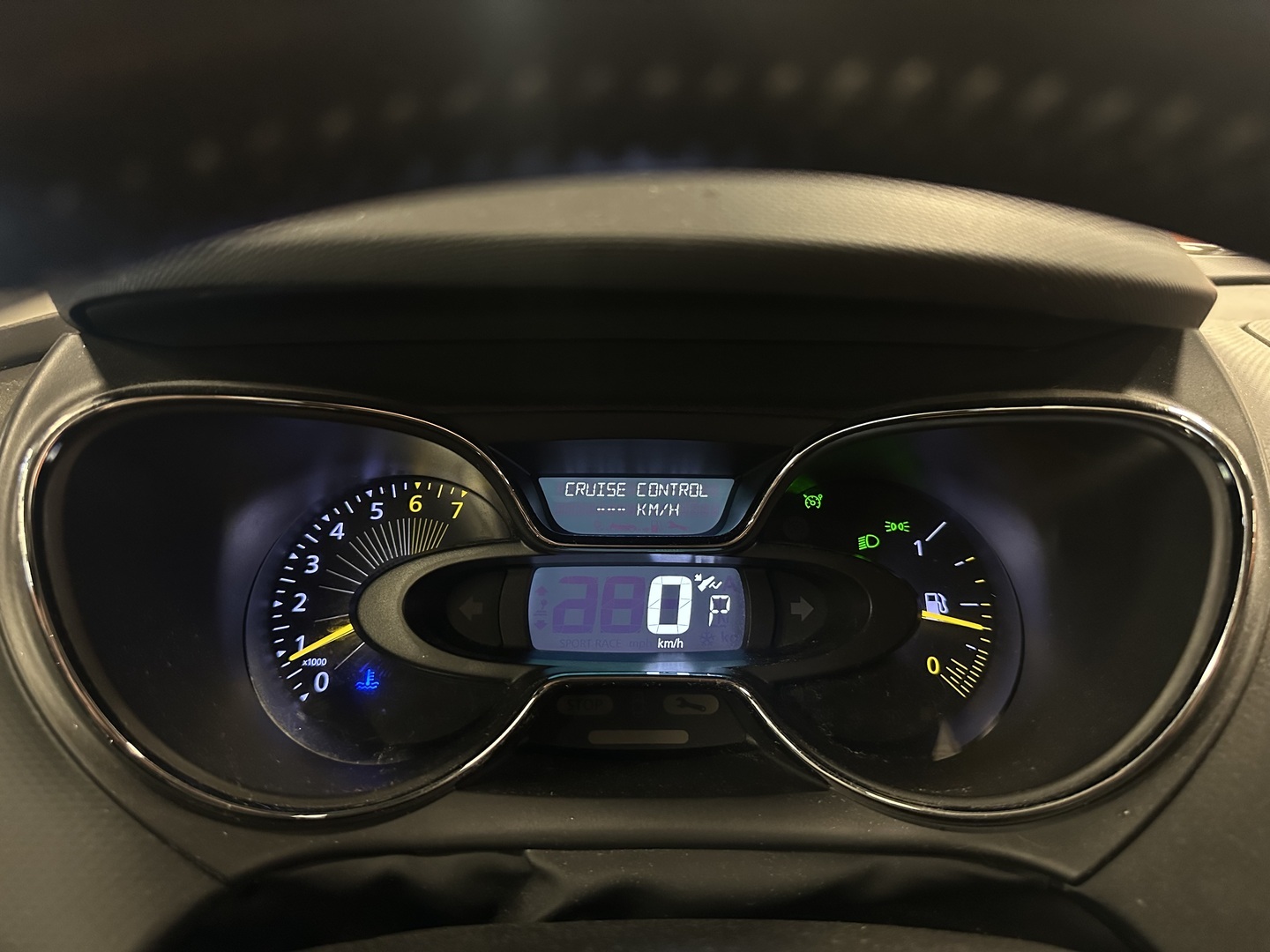 RENAULT Captur 2014