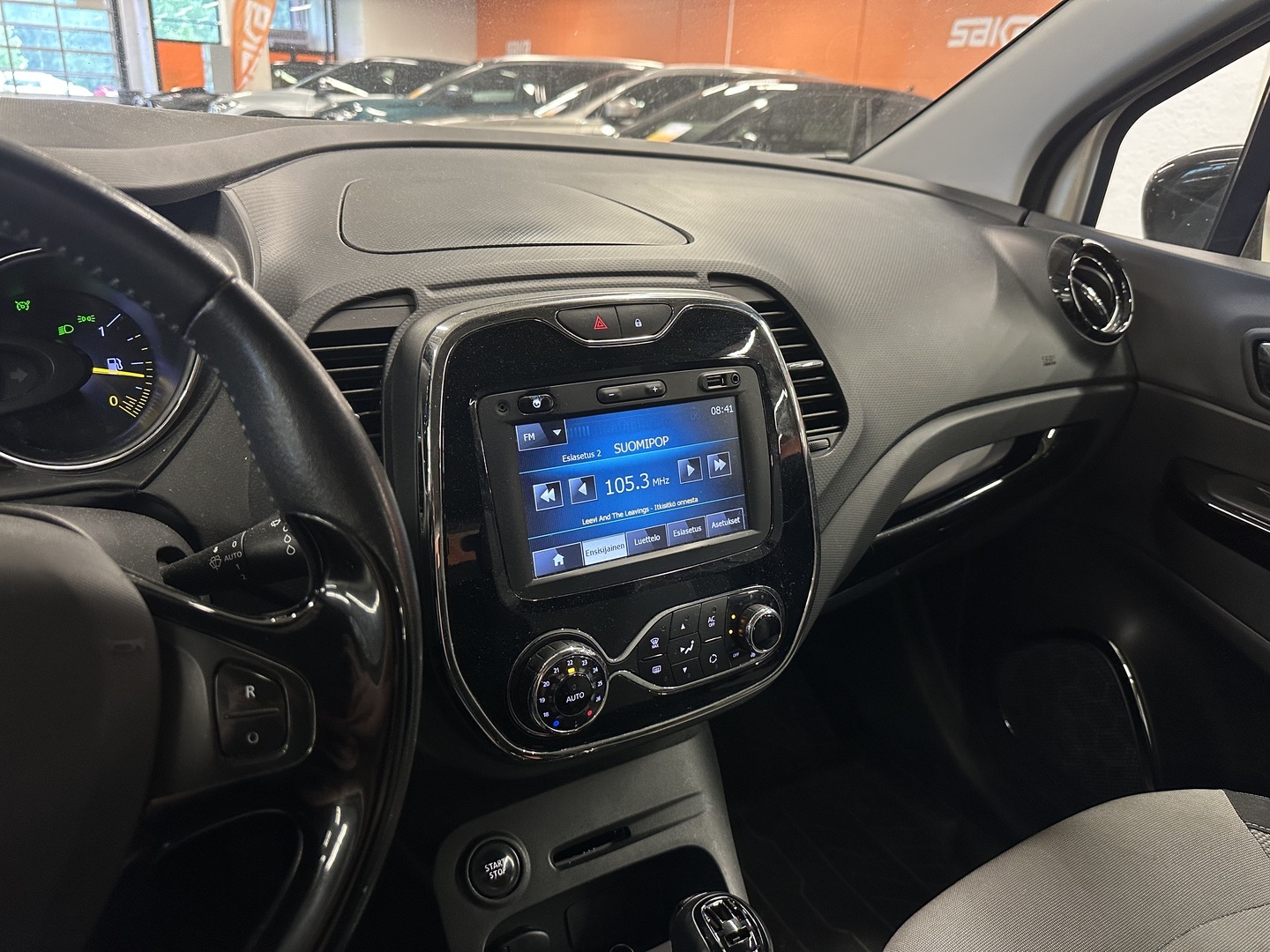 RENAULT Captur 2014