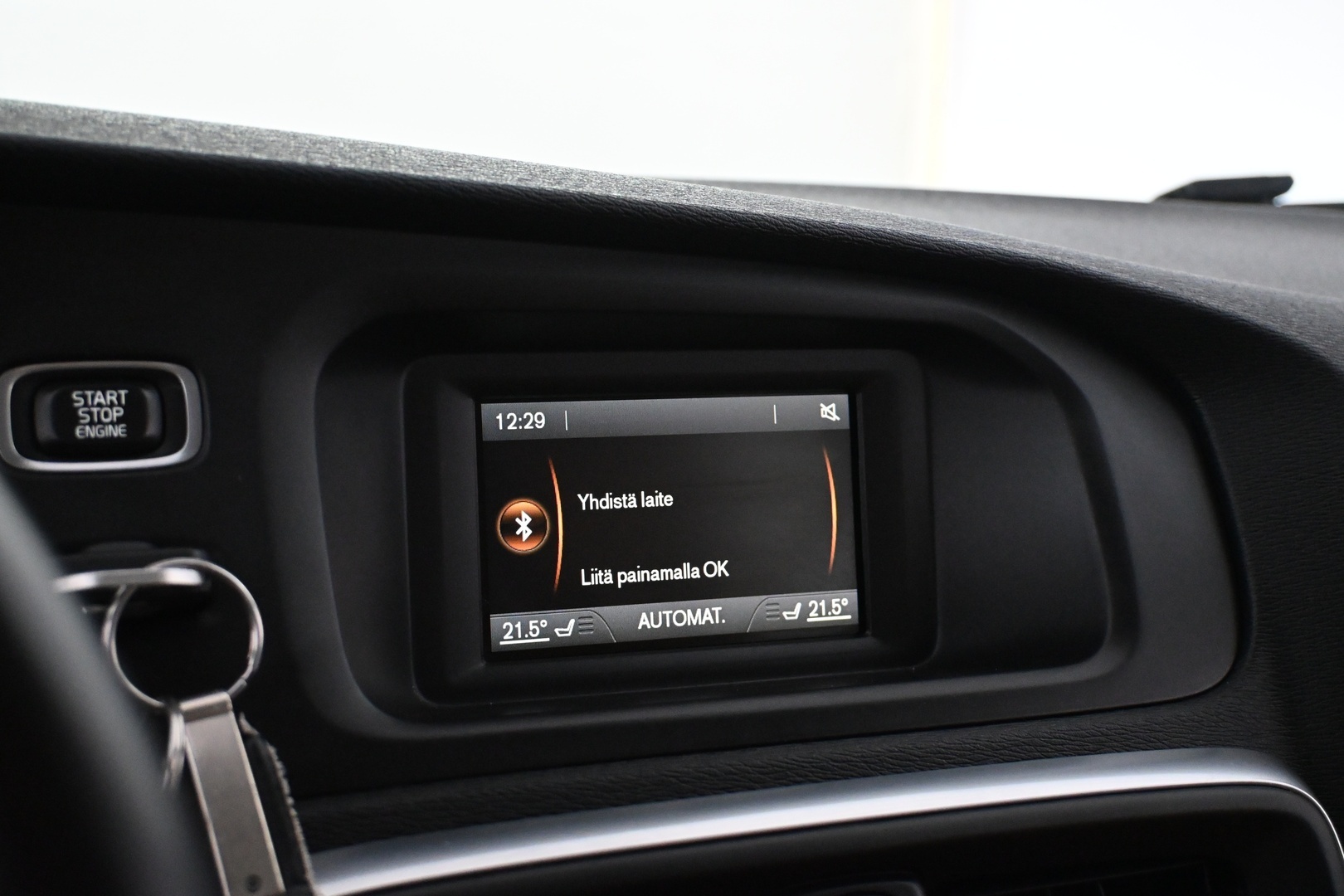 VOLVO V40 Cross Country 2018