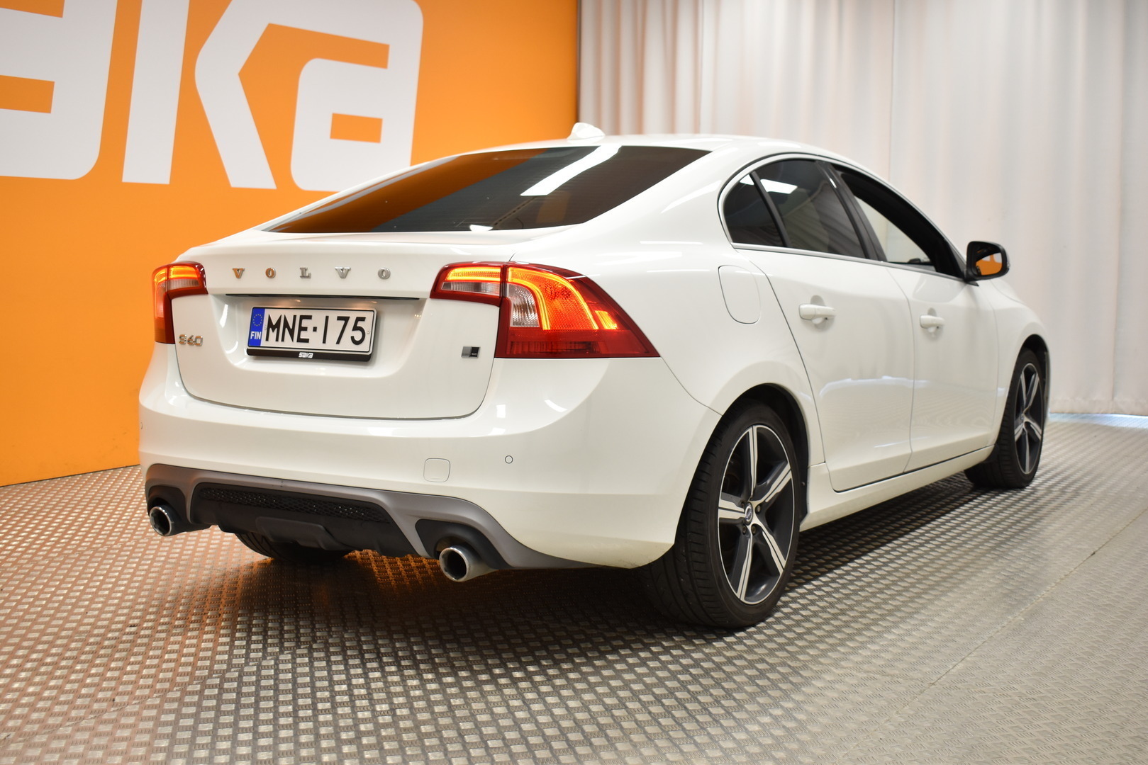 VOLVO S60 2018