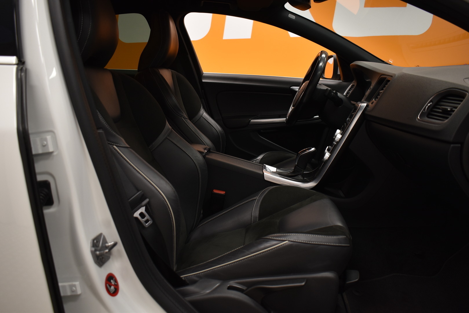 VOLVO S60 2018