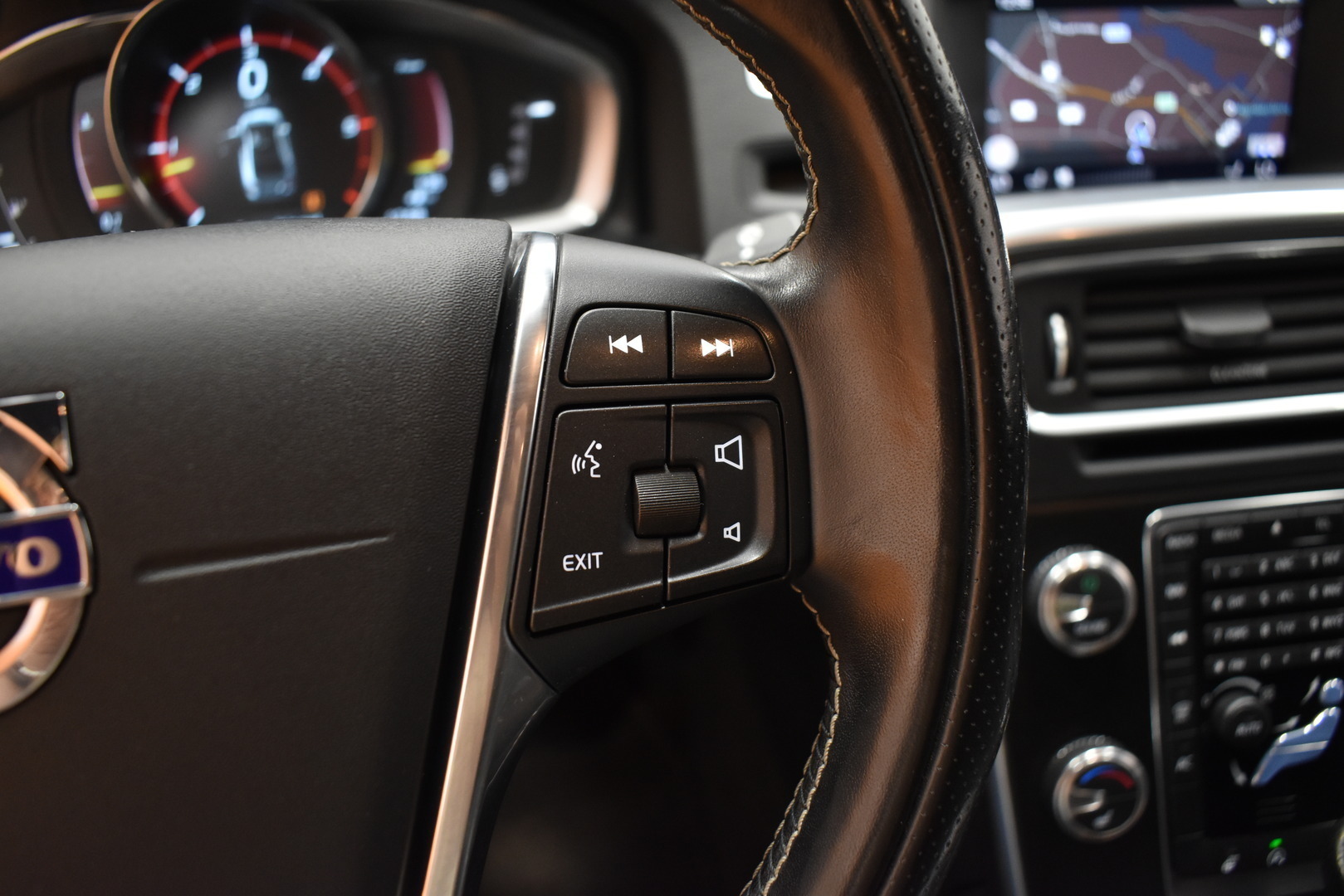 VOLVO S60 2018