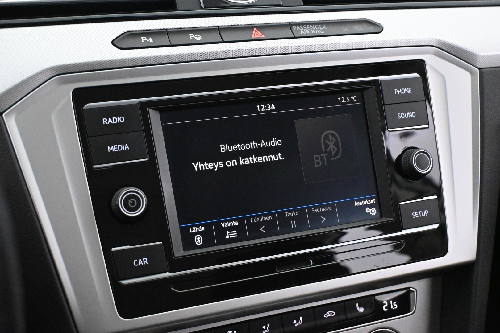 VOLKSWAGEN Passat 2018