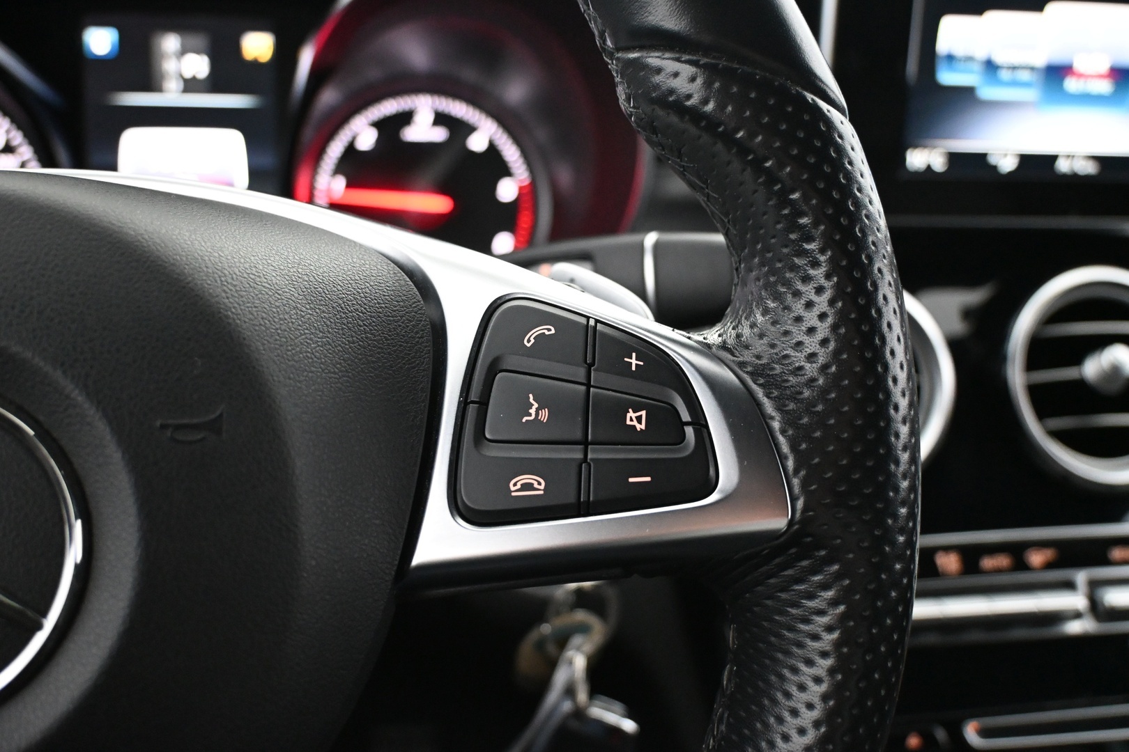 MERCEDES-BENZ C 2018