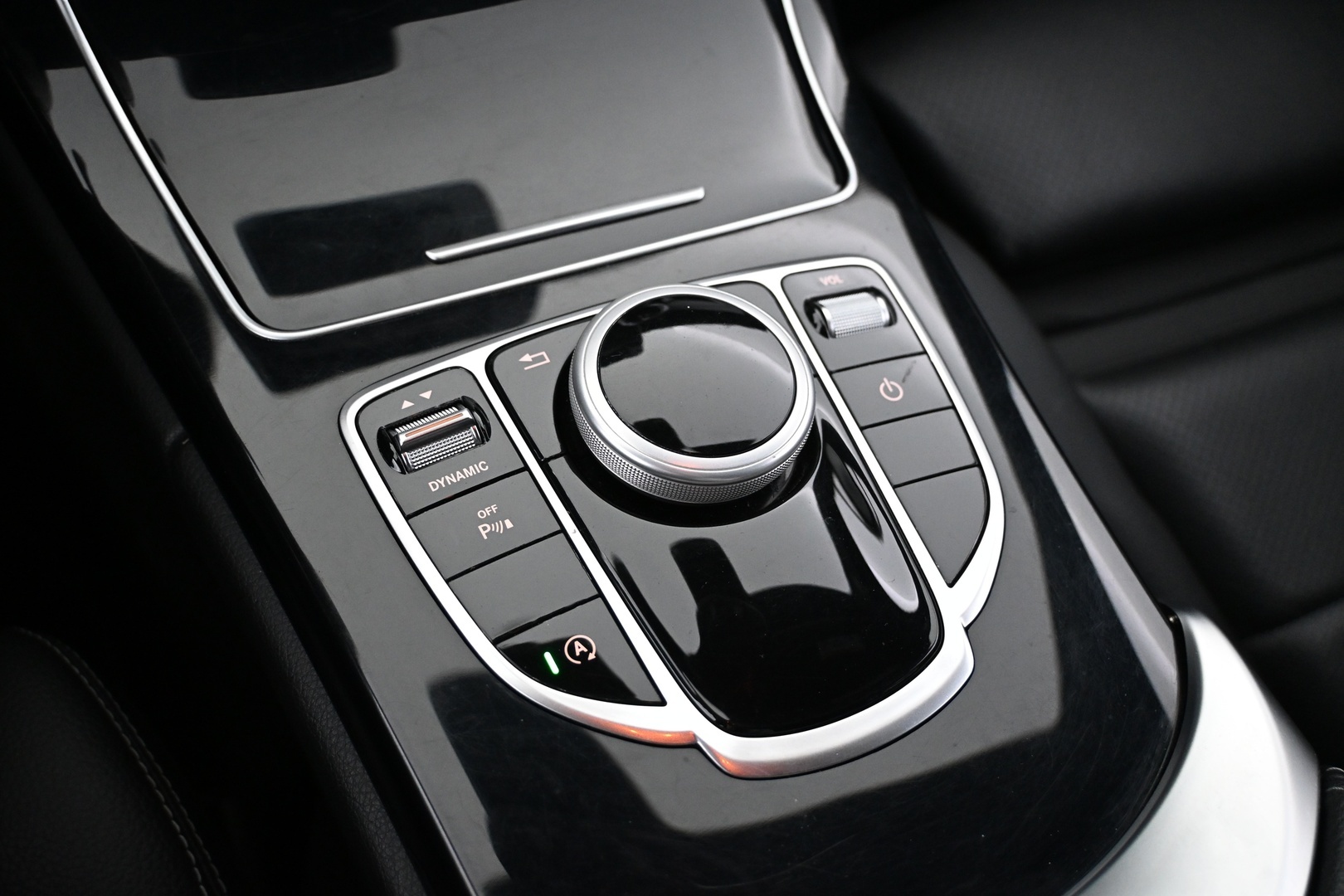 MERCEDES-BENZ C 2018