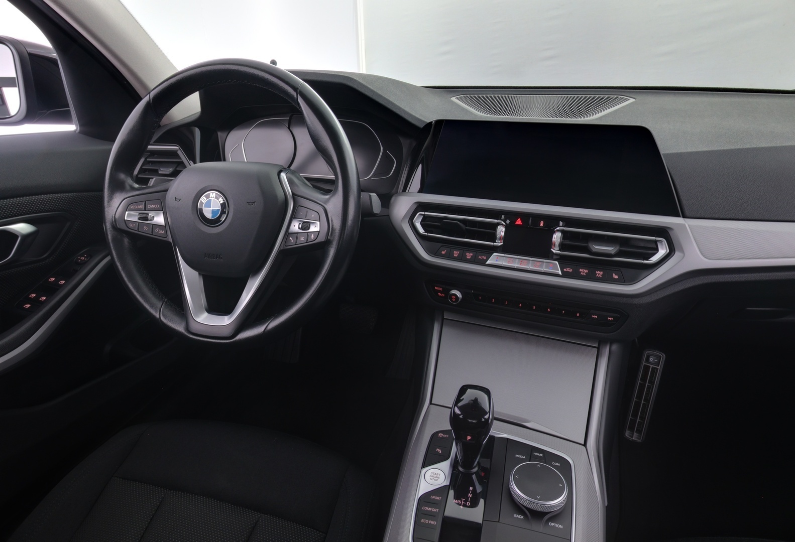 BMW 320 2022