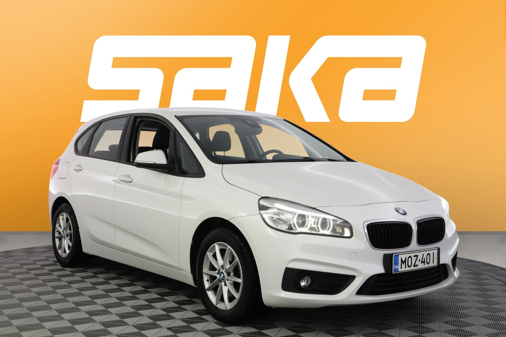 BMW 218 2016