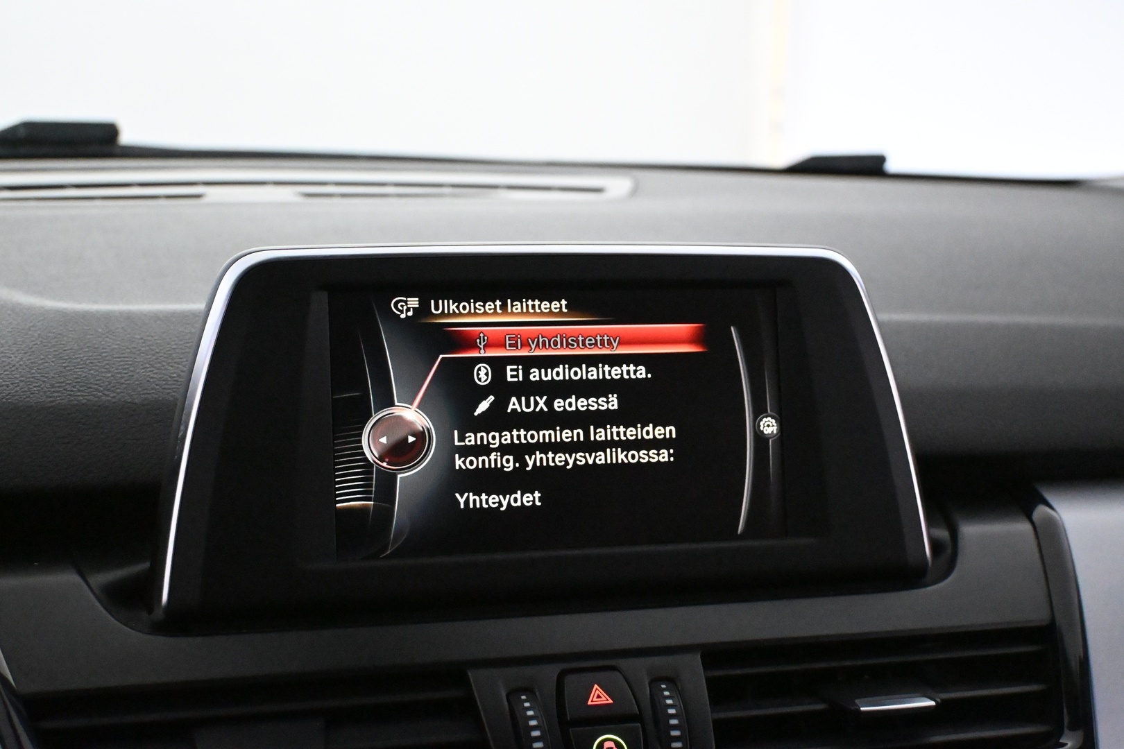 BMW 218 2016