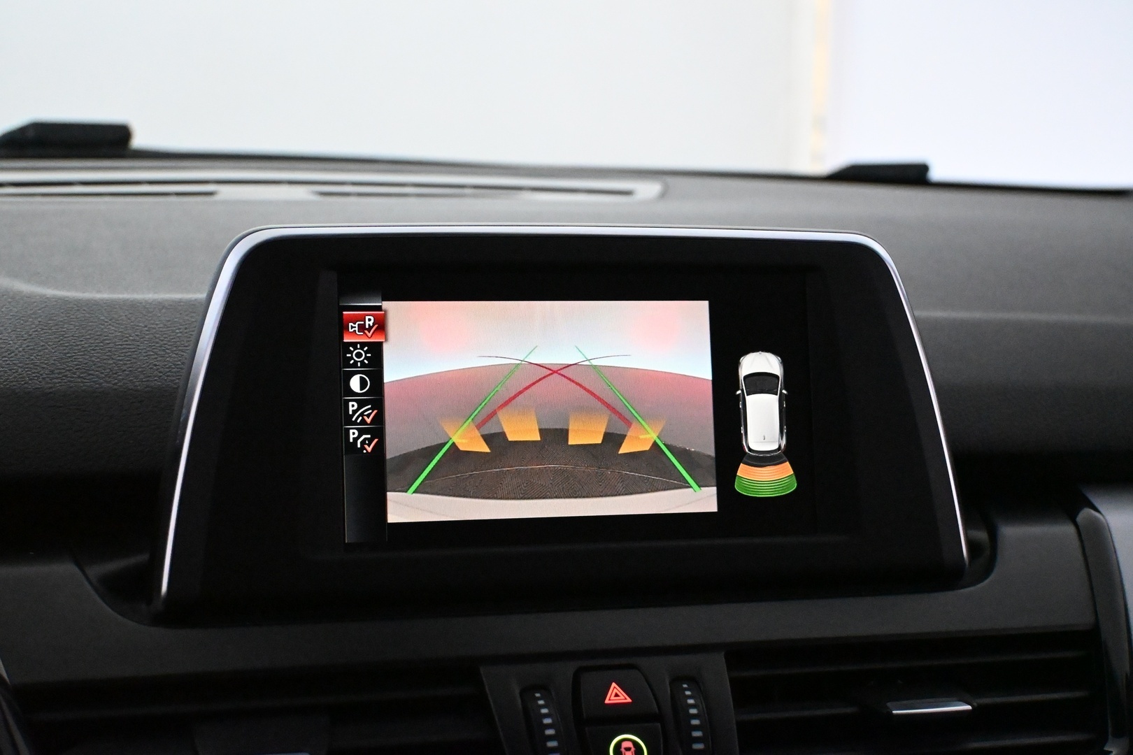 BMW 218 2016