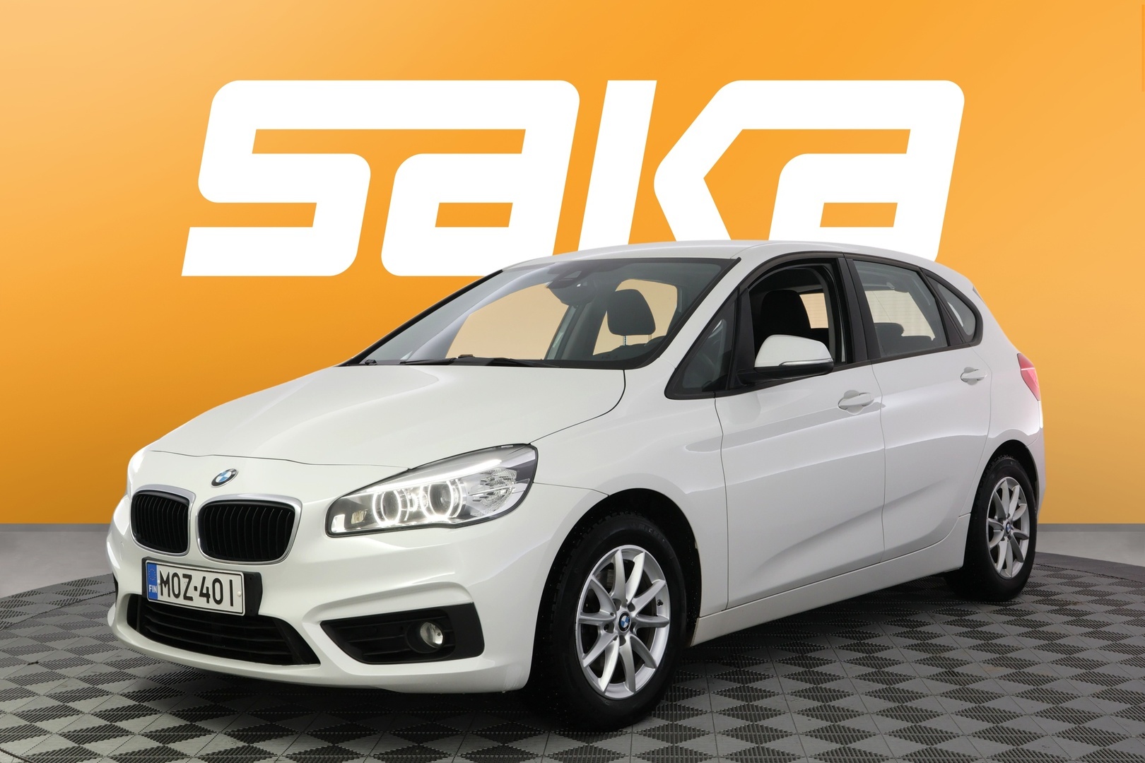 BMW 218 2016
