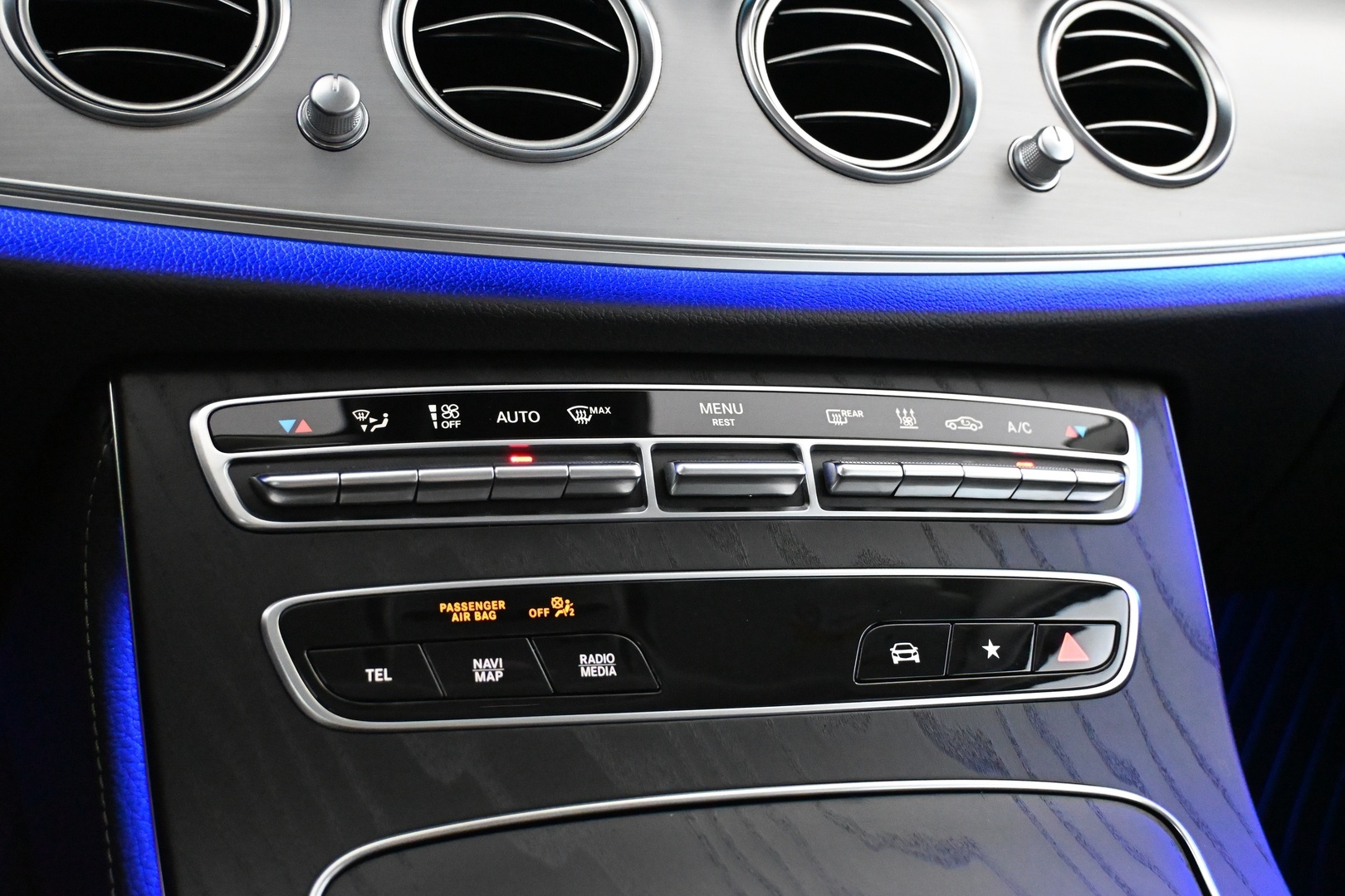 MERCEDES-BENZ E 2023