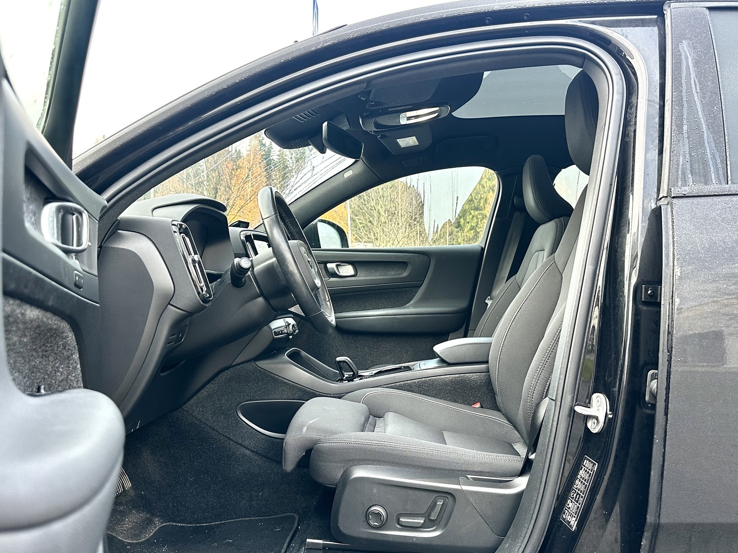 VOLVO C40 2024