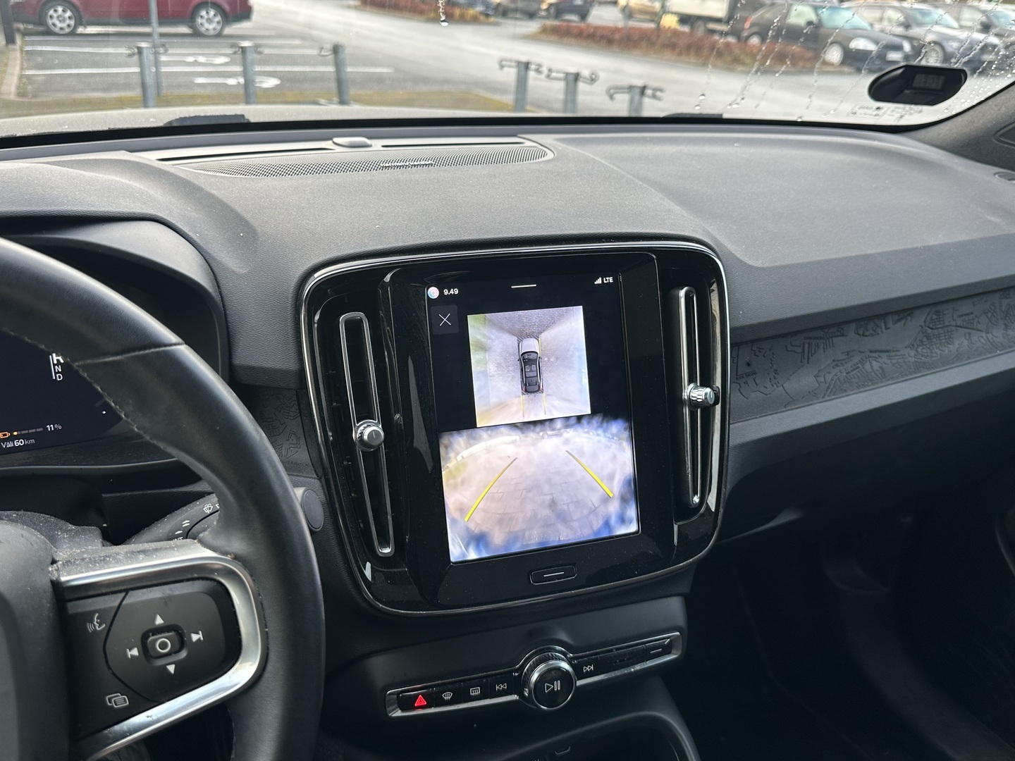 VOLVO C40 2024