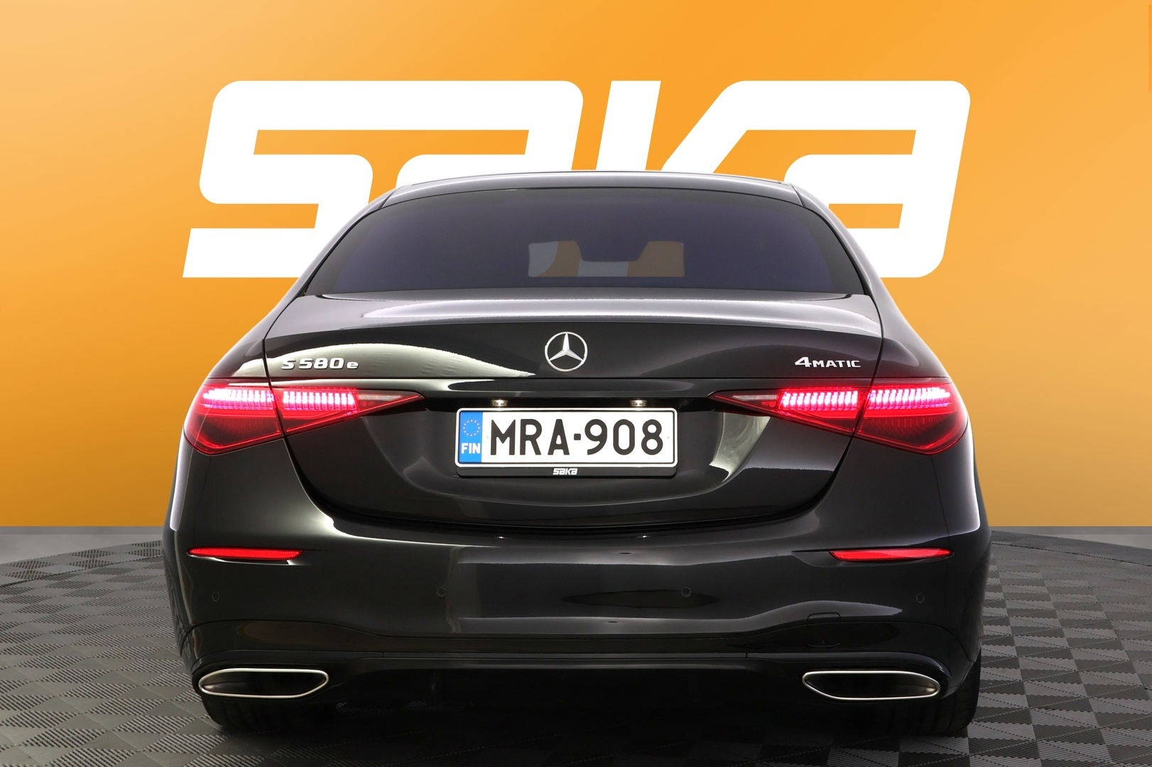 MERCEDES-BENZ S 2022