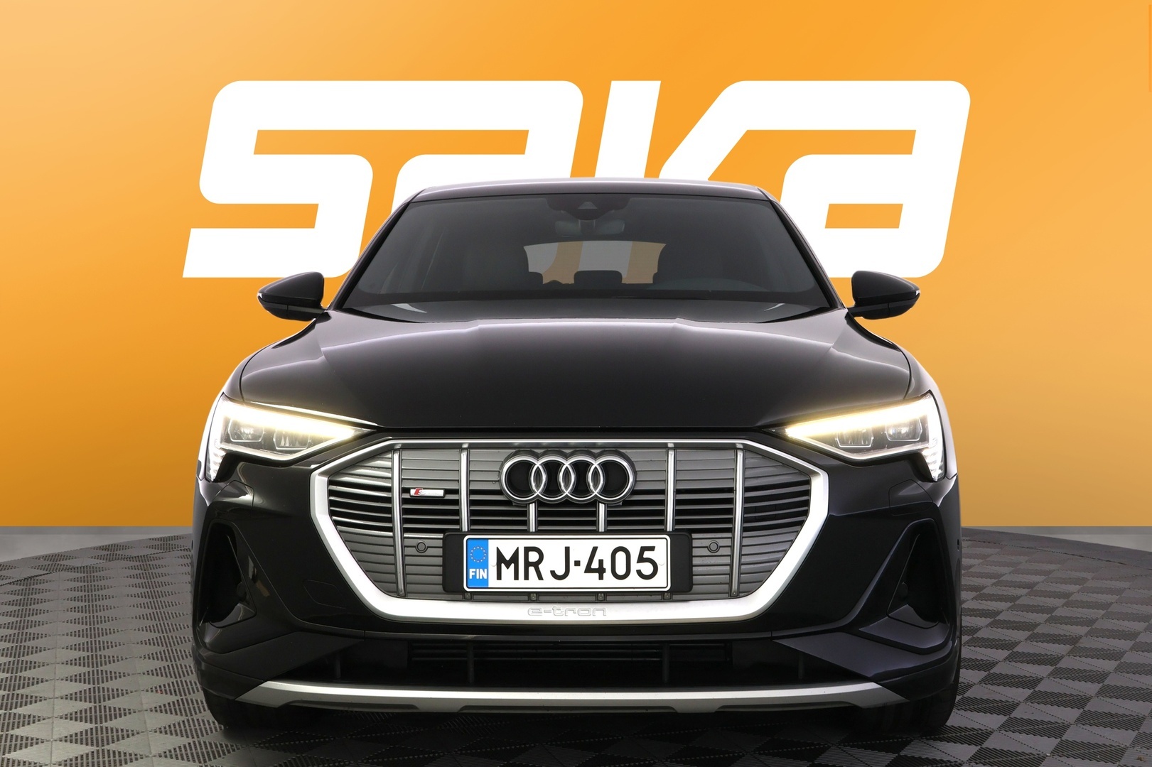 AUDI e-tron 2022