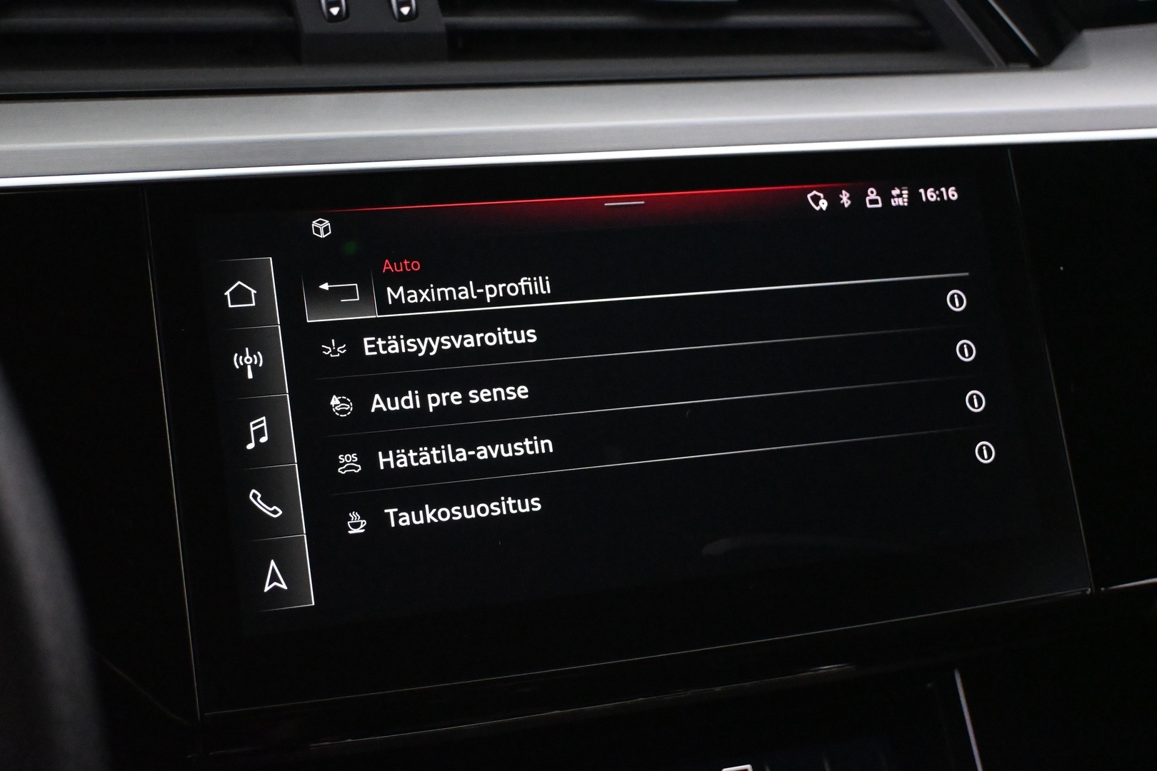 AUDI e-tron 2022