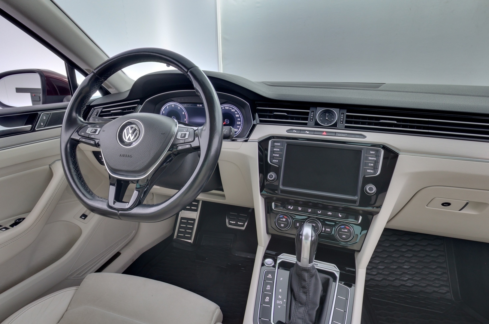 VOLKSWAGEN Passat 2016
