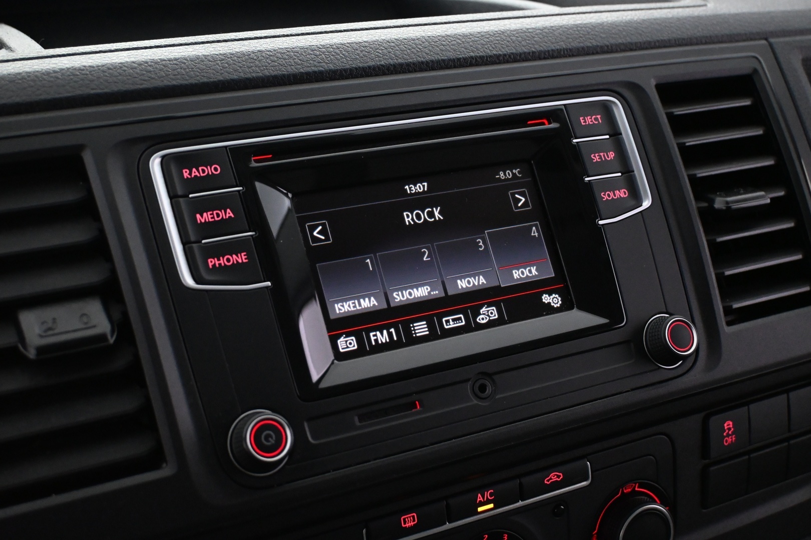 VOLKSWAGEN Transporter 2020