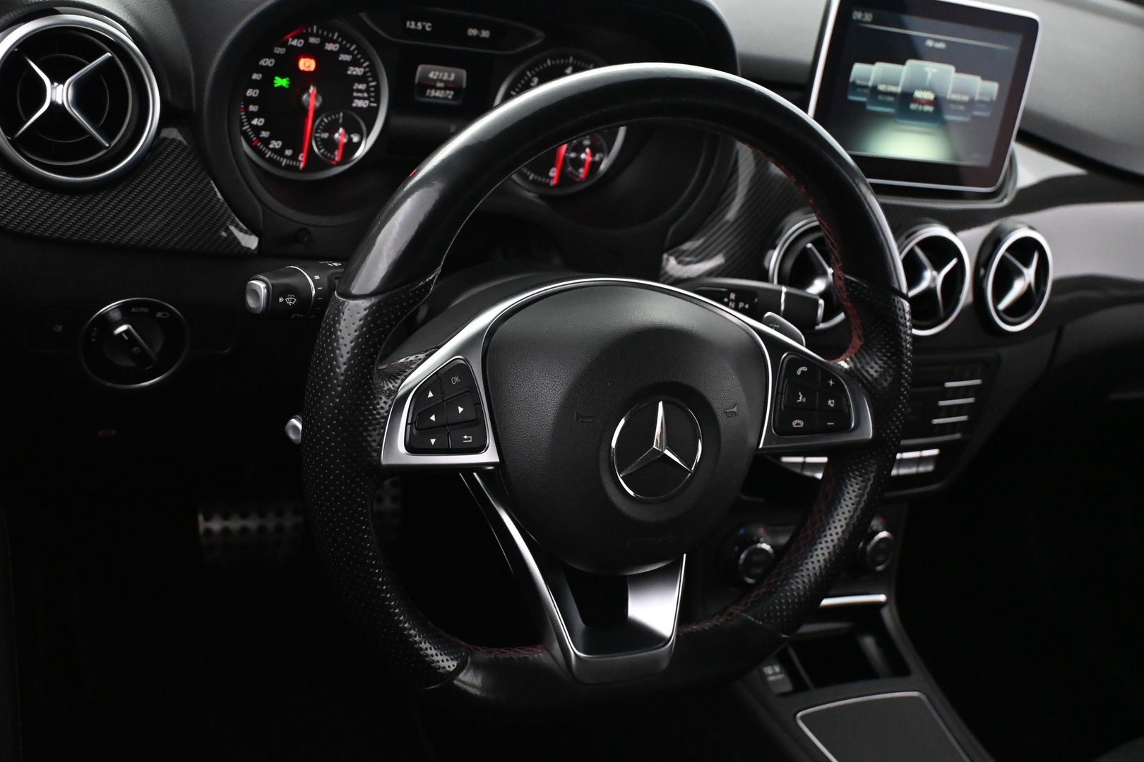 MERCEDES-BENZ B 2016