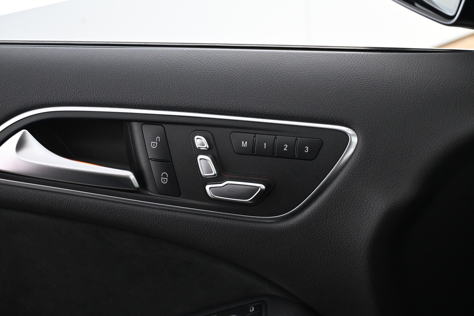 MERCEDES-BENZ B 2016