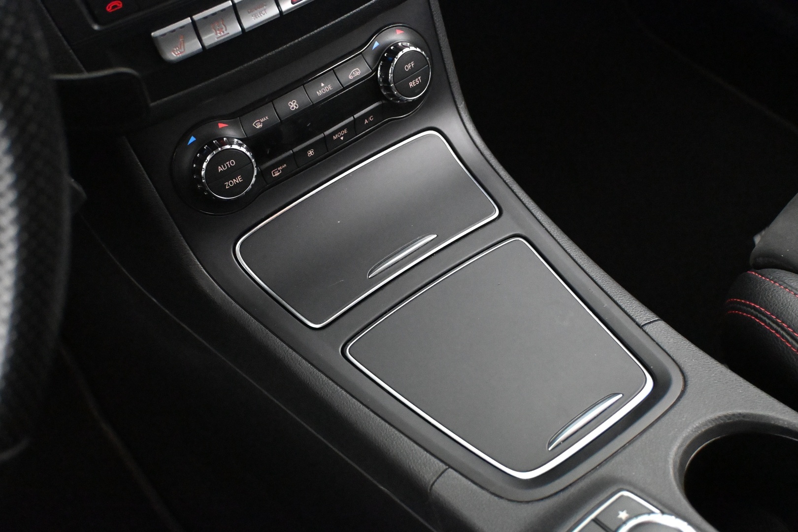 MERCEDES-BENZ B 2016