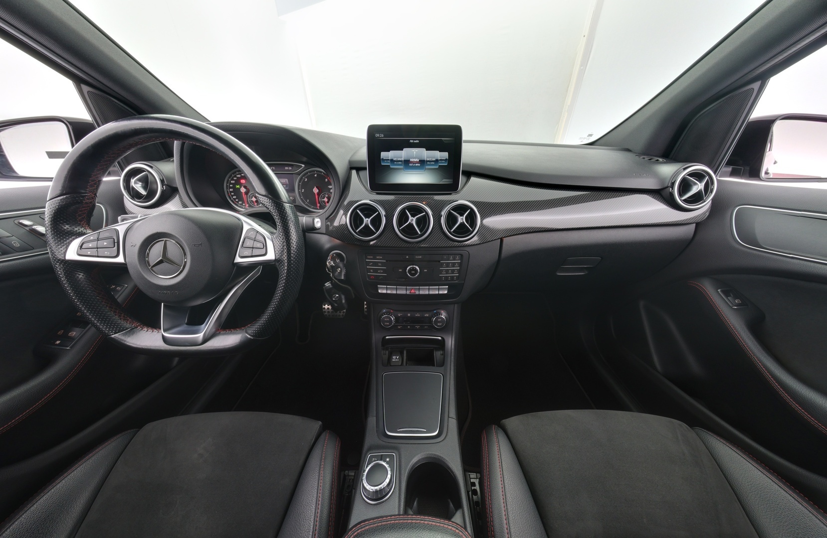 MERCEDES-BENZ B 2016