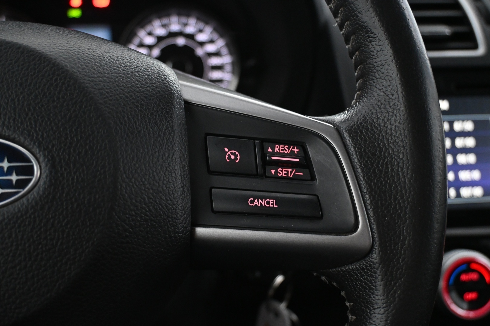 SUBARU Forester 2015