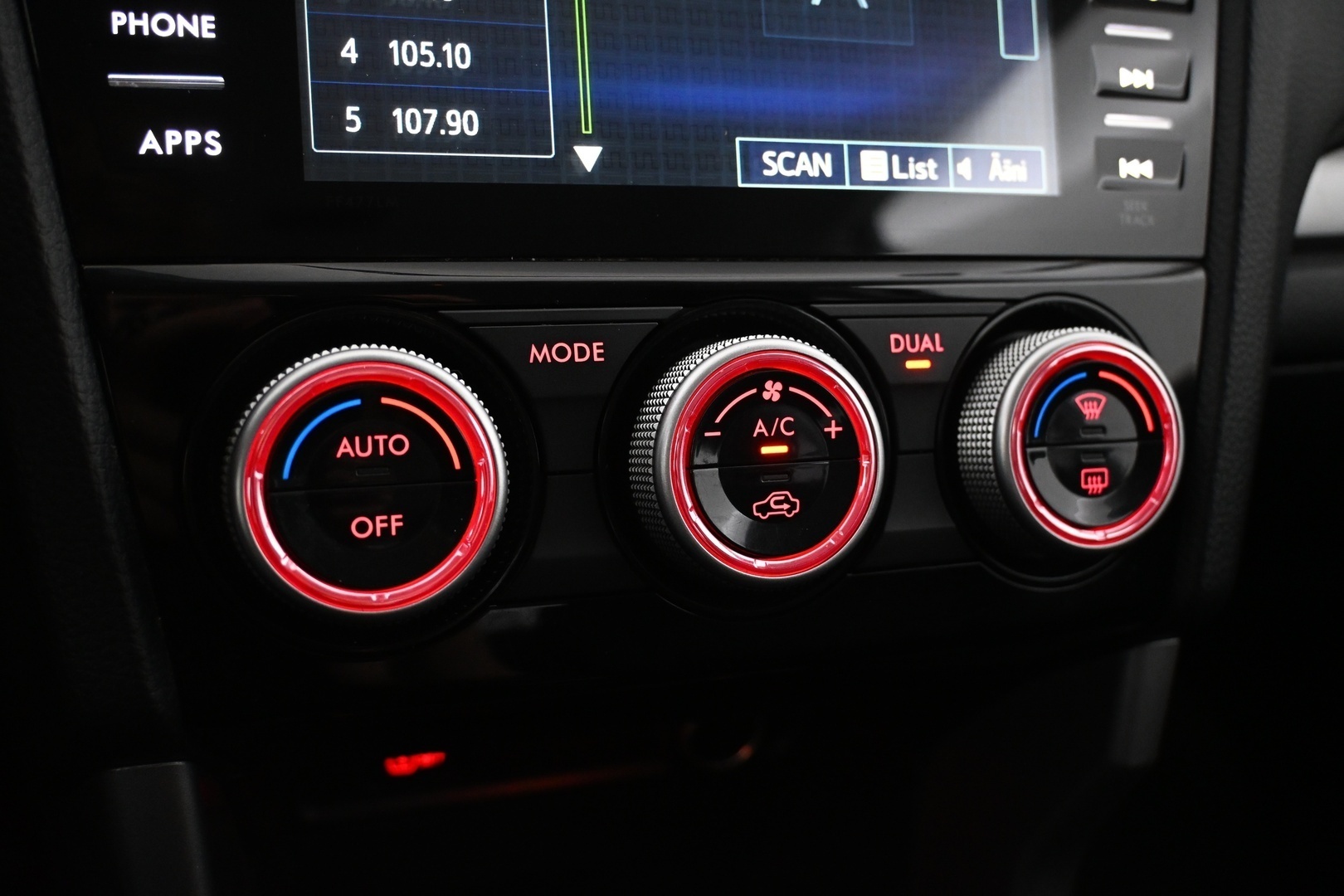 SUBARU Forester 2015