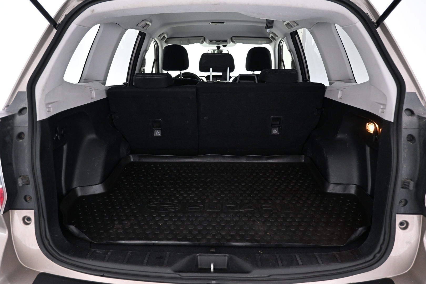 SUBARU Forester 2015