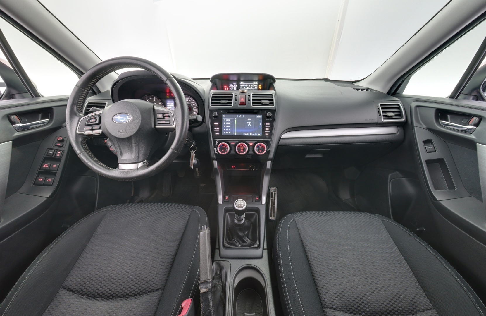 SUBARU Forester 2015