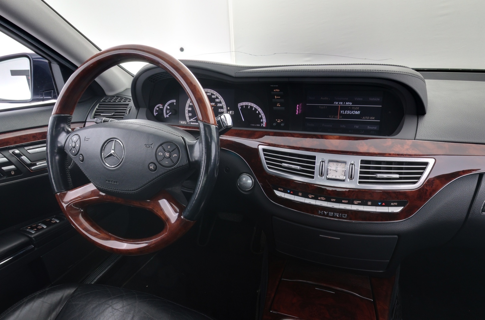 MERCEDES-BENZ S 2009