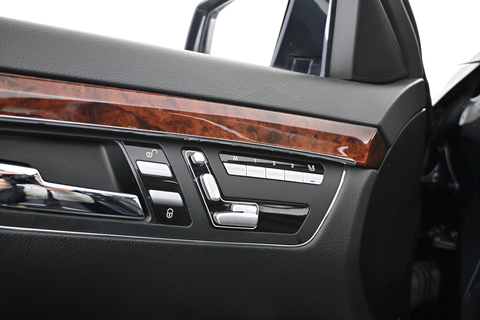 MERCEDES-BENZ S 2009