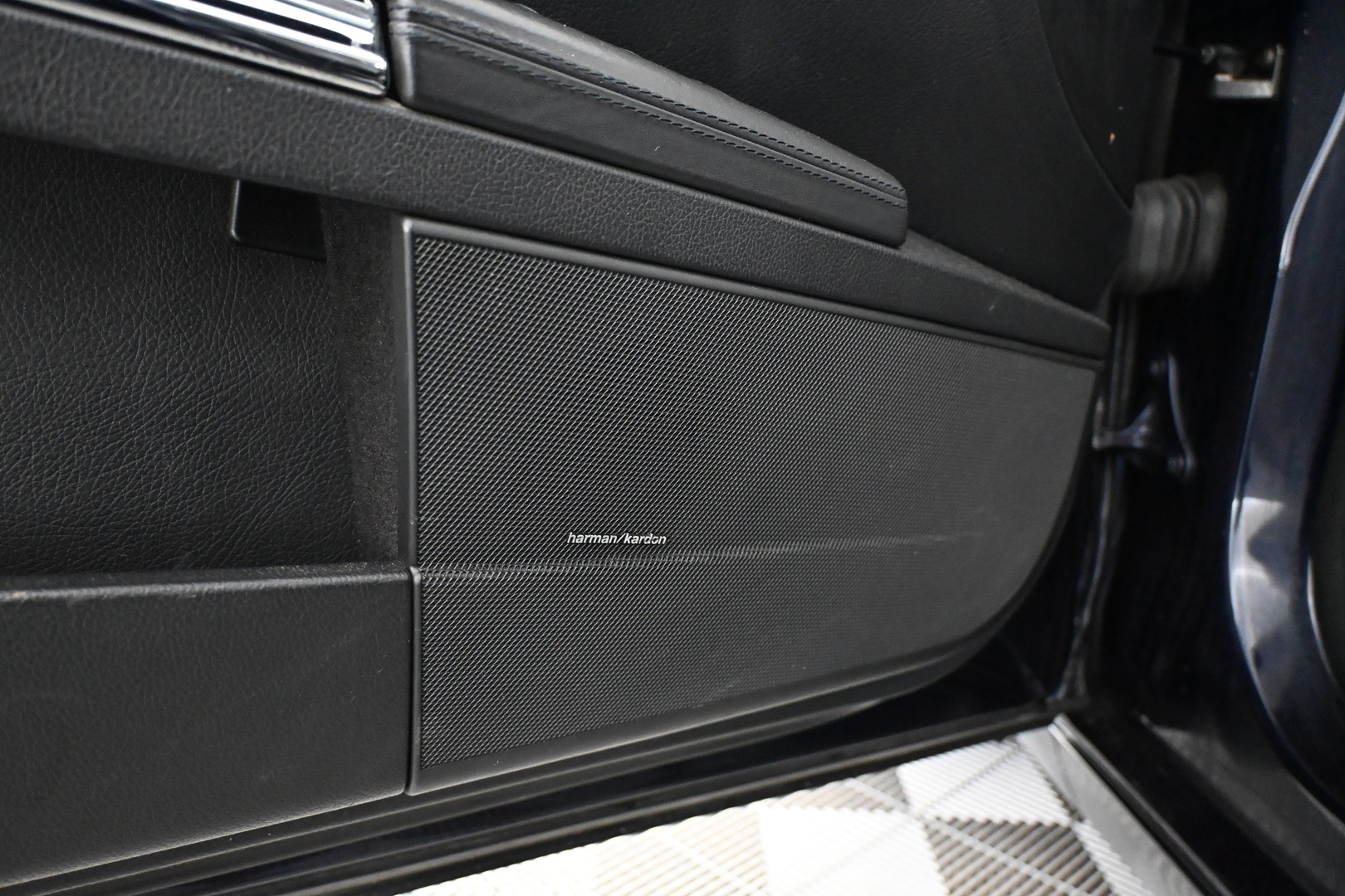 MERCEDES-BENZ S 2009