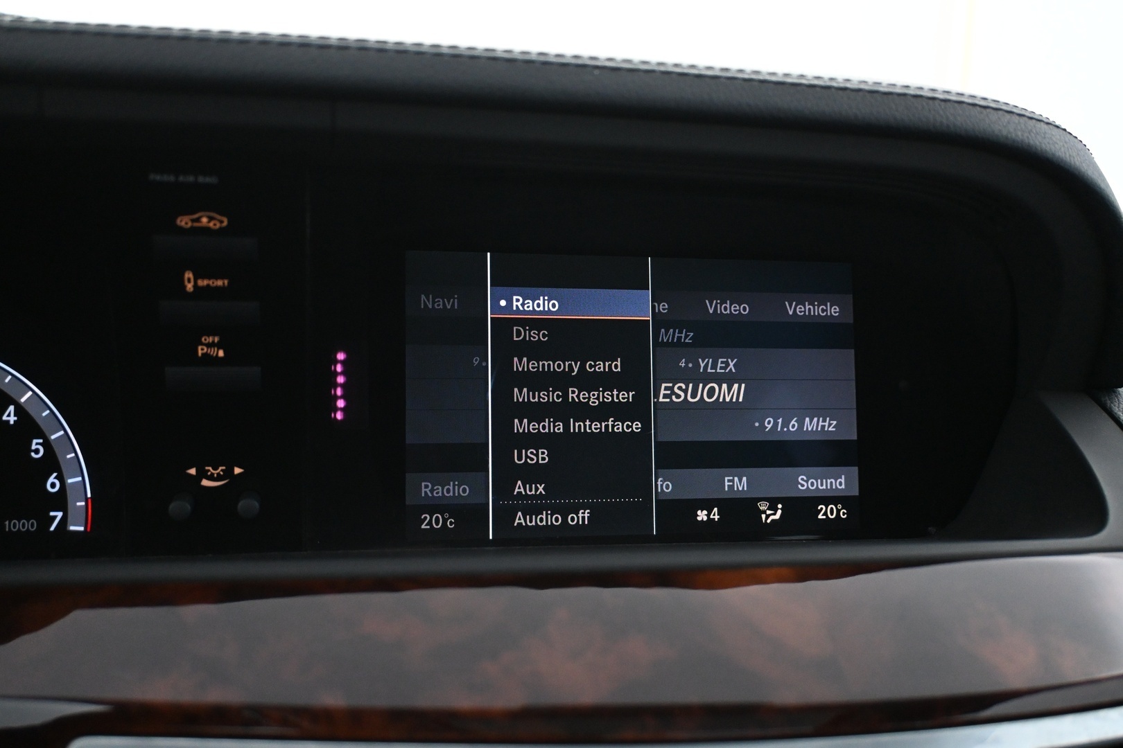 MERCEDES-BENZ S 2009