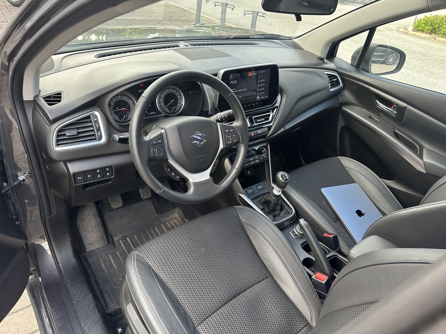 SUZUKI S-Cross 2023
