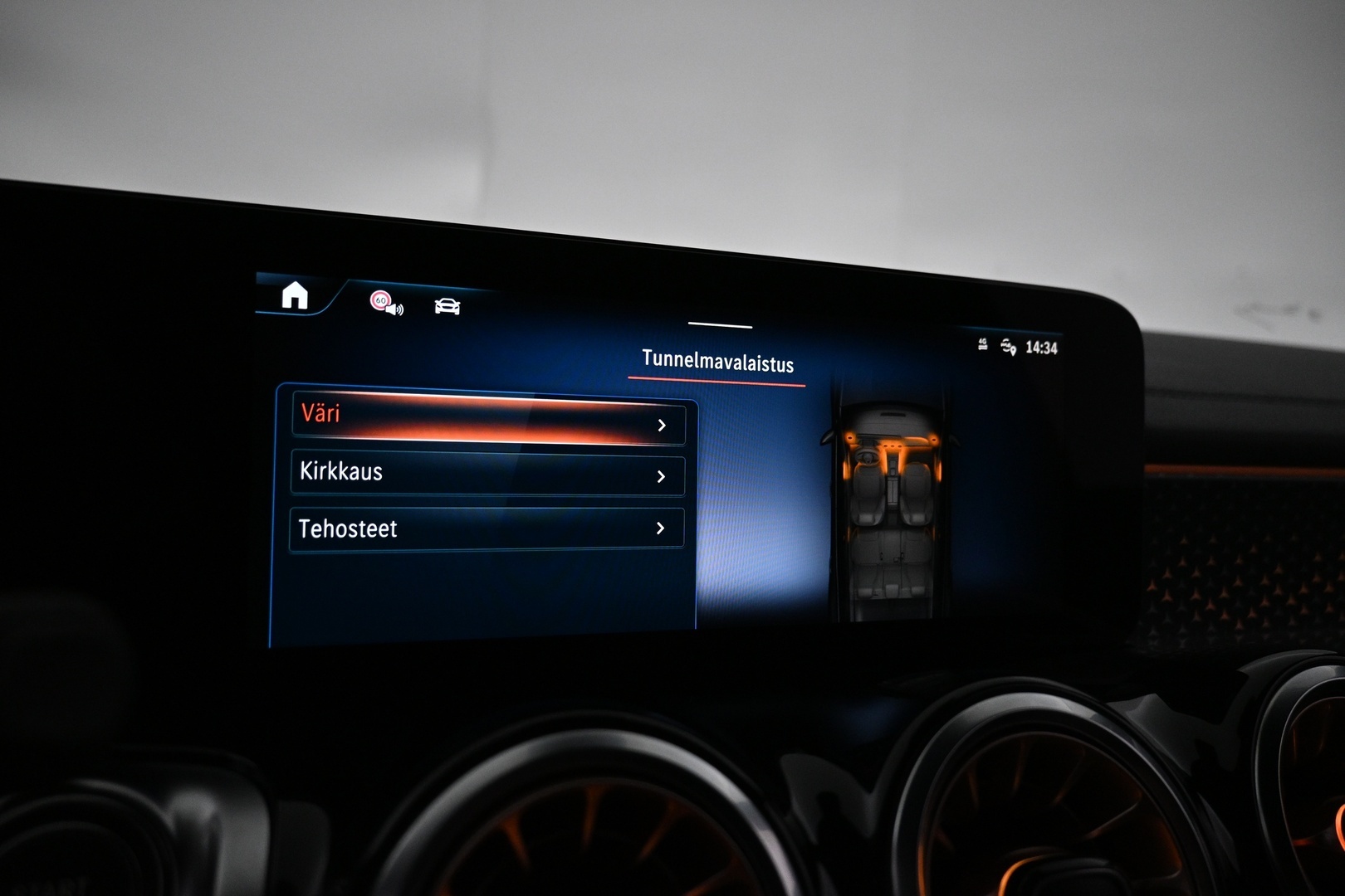 MERCEDES-BENZ EQB 2025