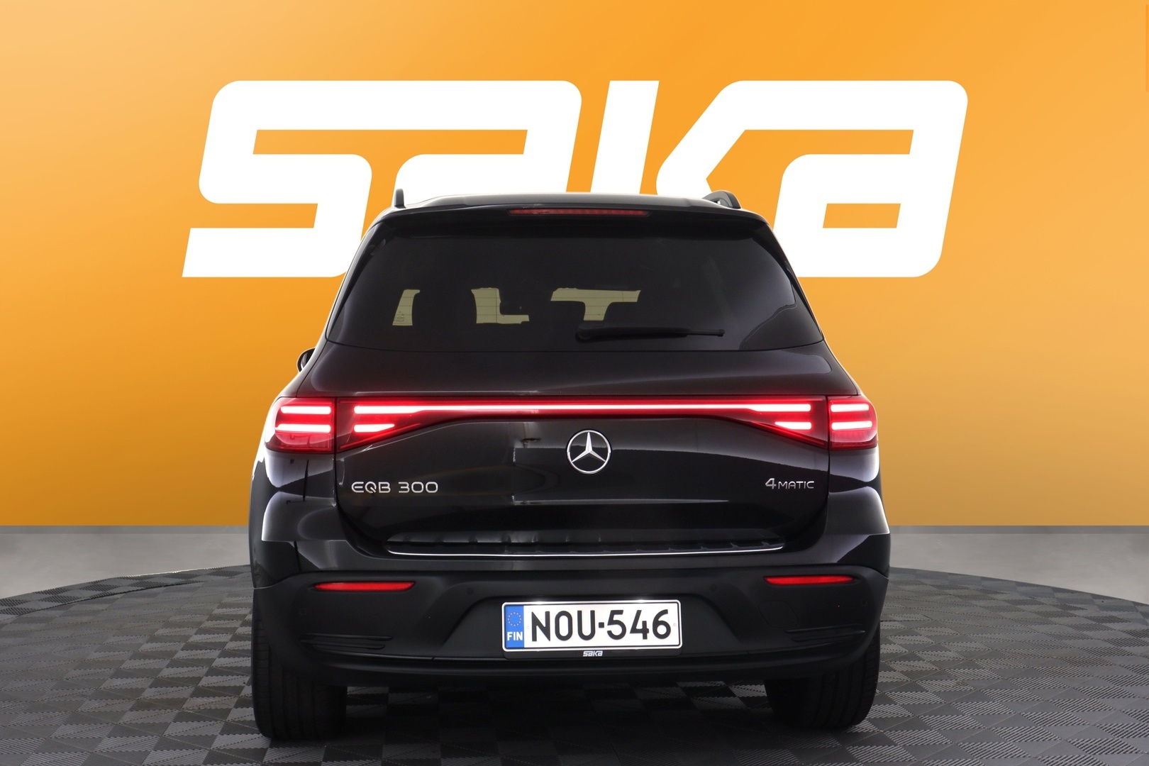 MERCEDES-BENZ EQB 2025