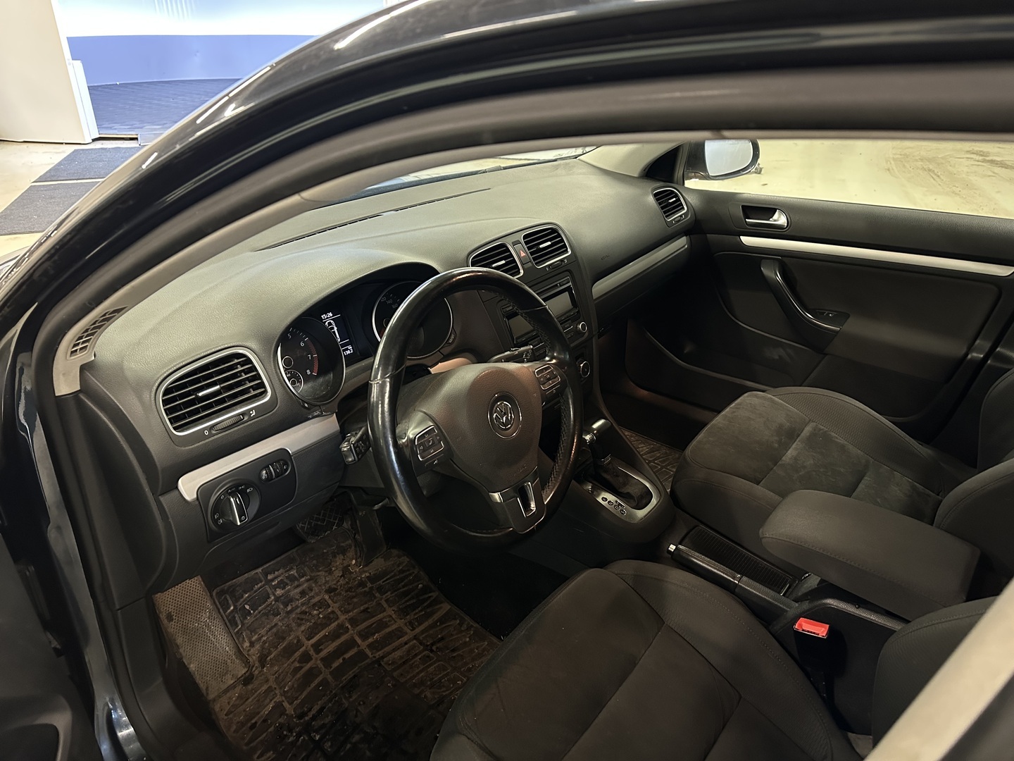 VOLKSWAGEN Golf 2010